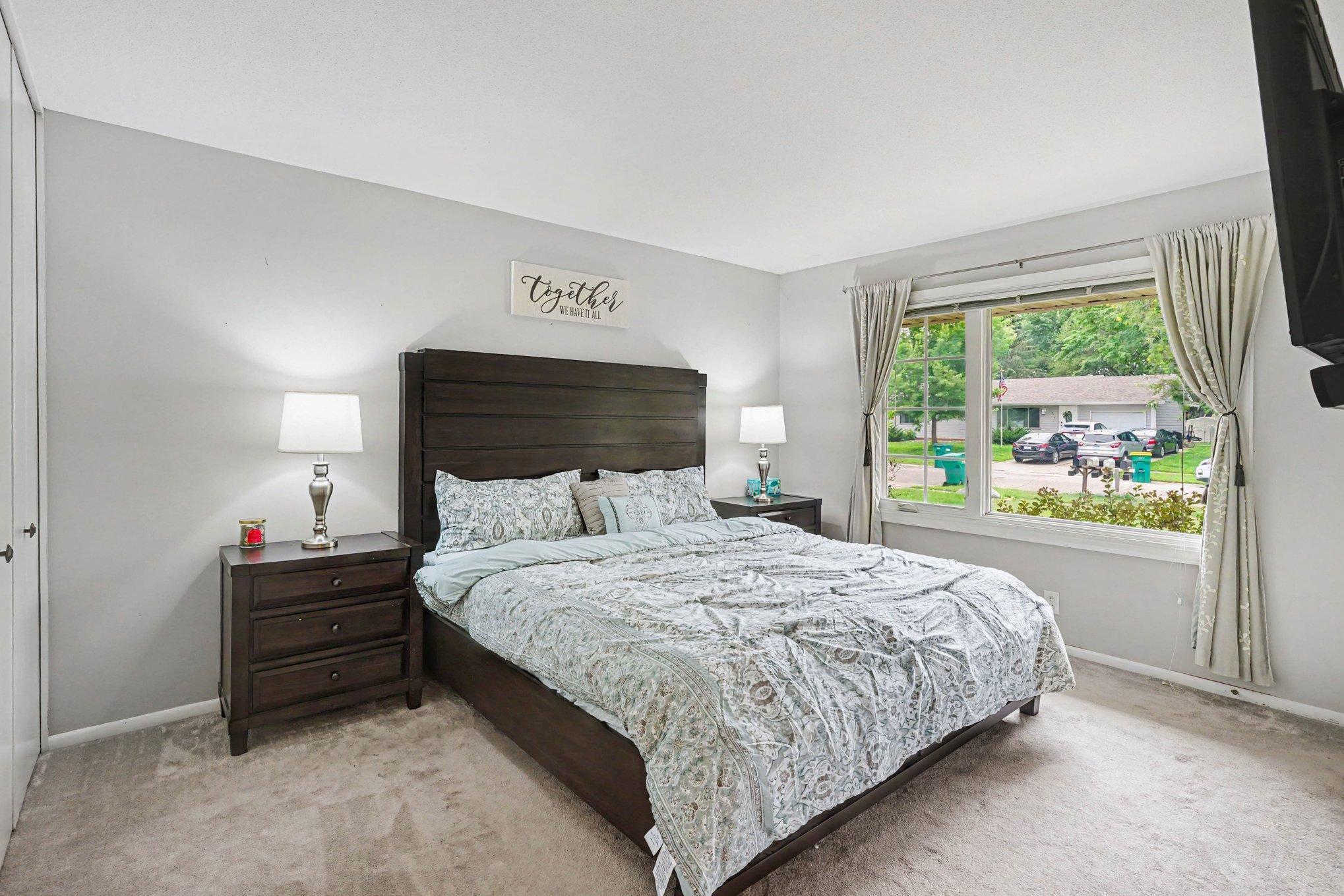 View of Residential at 981 Oriole Drive, Apple Valley MN 55124, Apple Valley (7 of 27) - Mike Wilen | Minnesota Team Real Estate