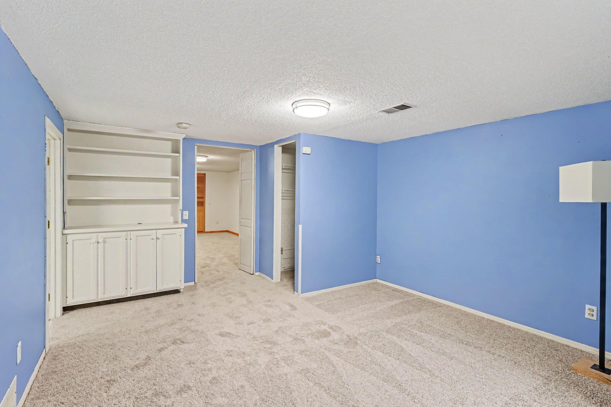 View of Residential at 981 Oriole Drive, Apple Valley MN 55124, Apple Valley (8 of 27) - Mike Wilen | Minnesota Team Real Estate
