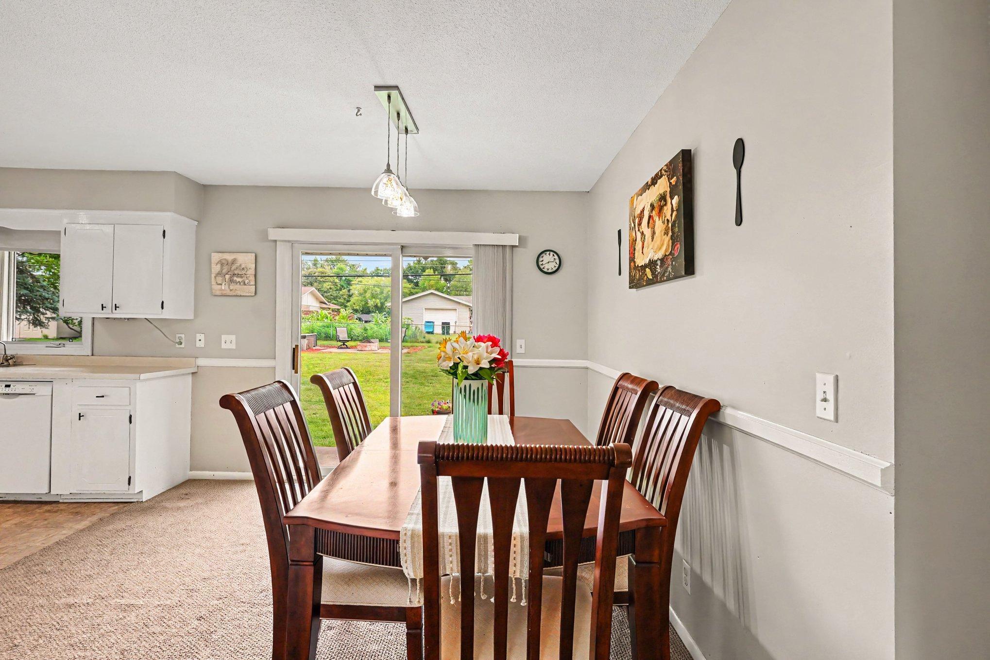 View of Residential at 981 Oriole Drive, Apple Valley MN 55124, Apple Valley (15 of 27) - Mike Wilen | Minnesota Team Real Estate