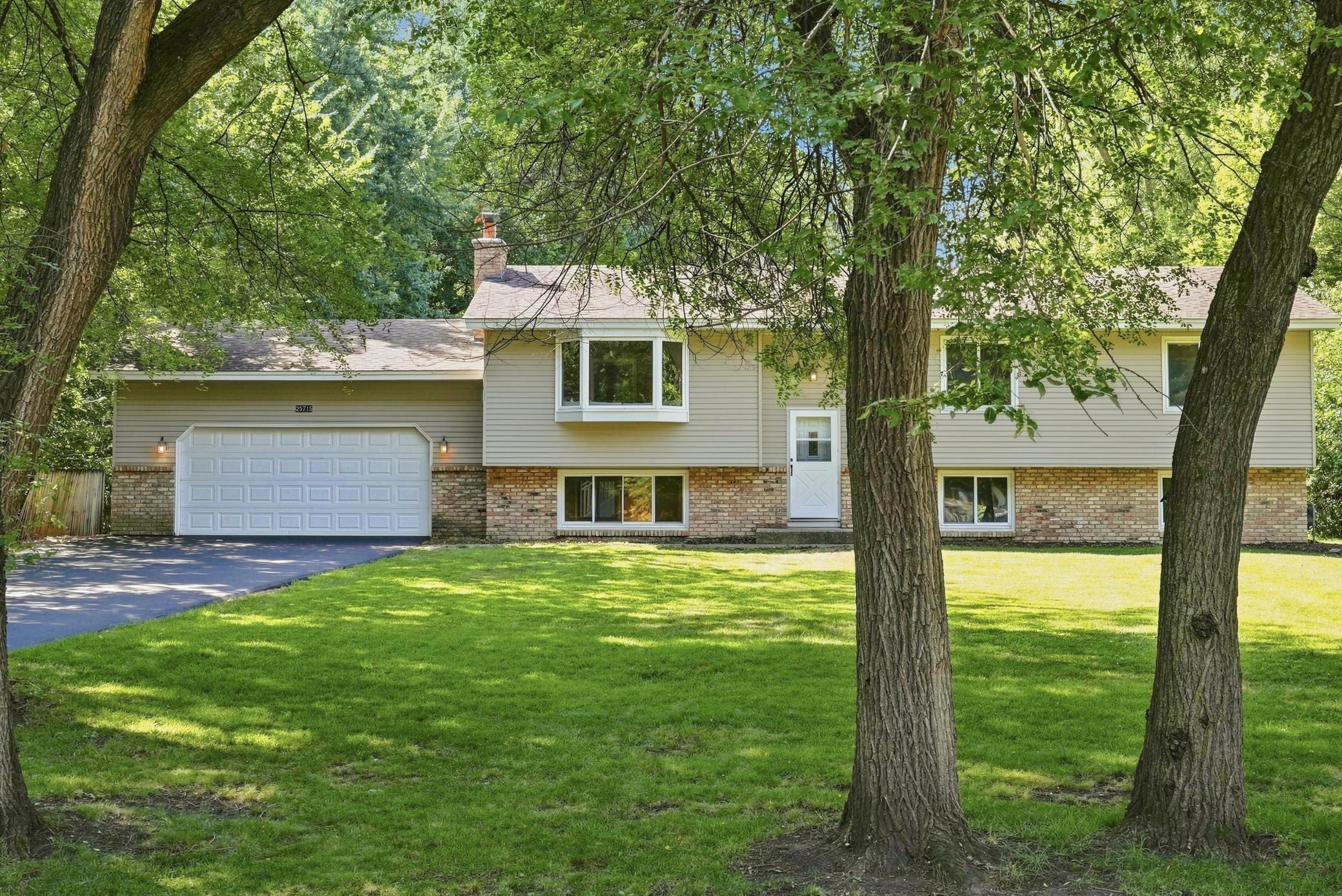View of Residential at 25715 Wild Rose Lane, Excelsior MN 55331, Excelsior (59 of 70) - Mike Wilen | Minnesota Team Real Estate