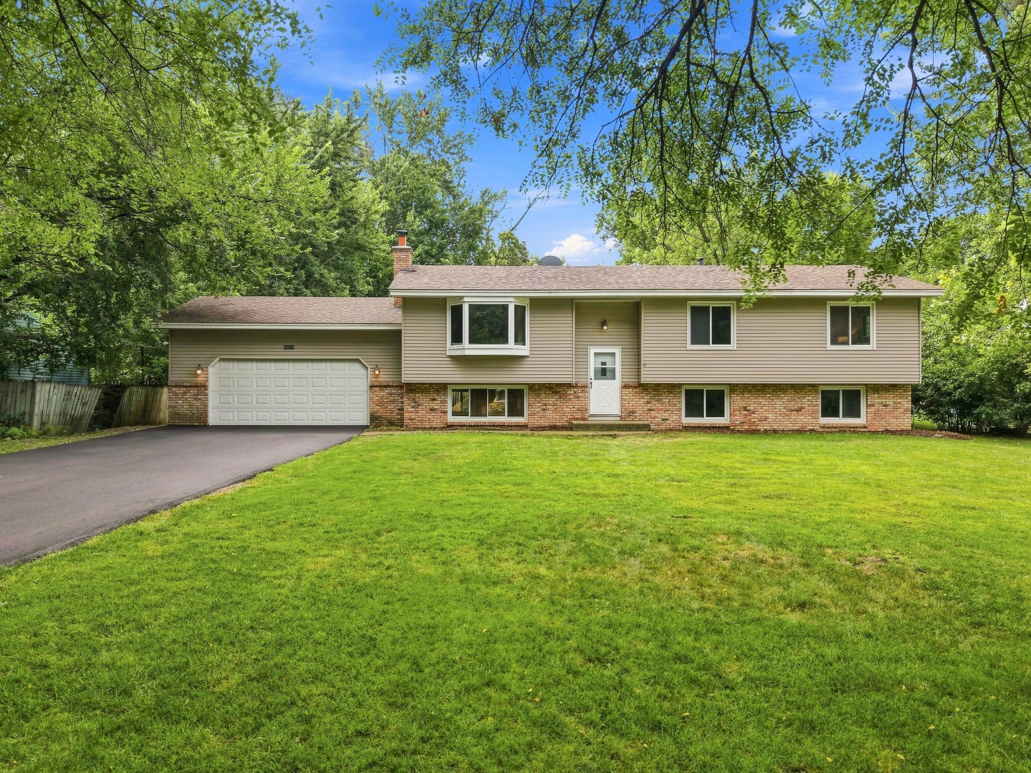 View of Residential at 25715 Wild Rose Lane, Excelsior MN 55331, Excelsior (58 of 70) - Mike Wilen | Minnesota Team Real Estate