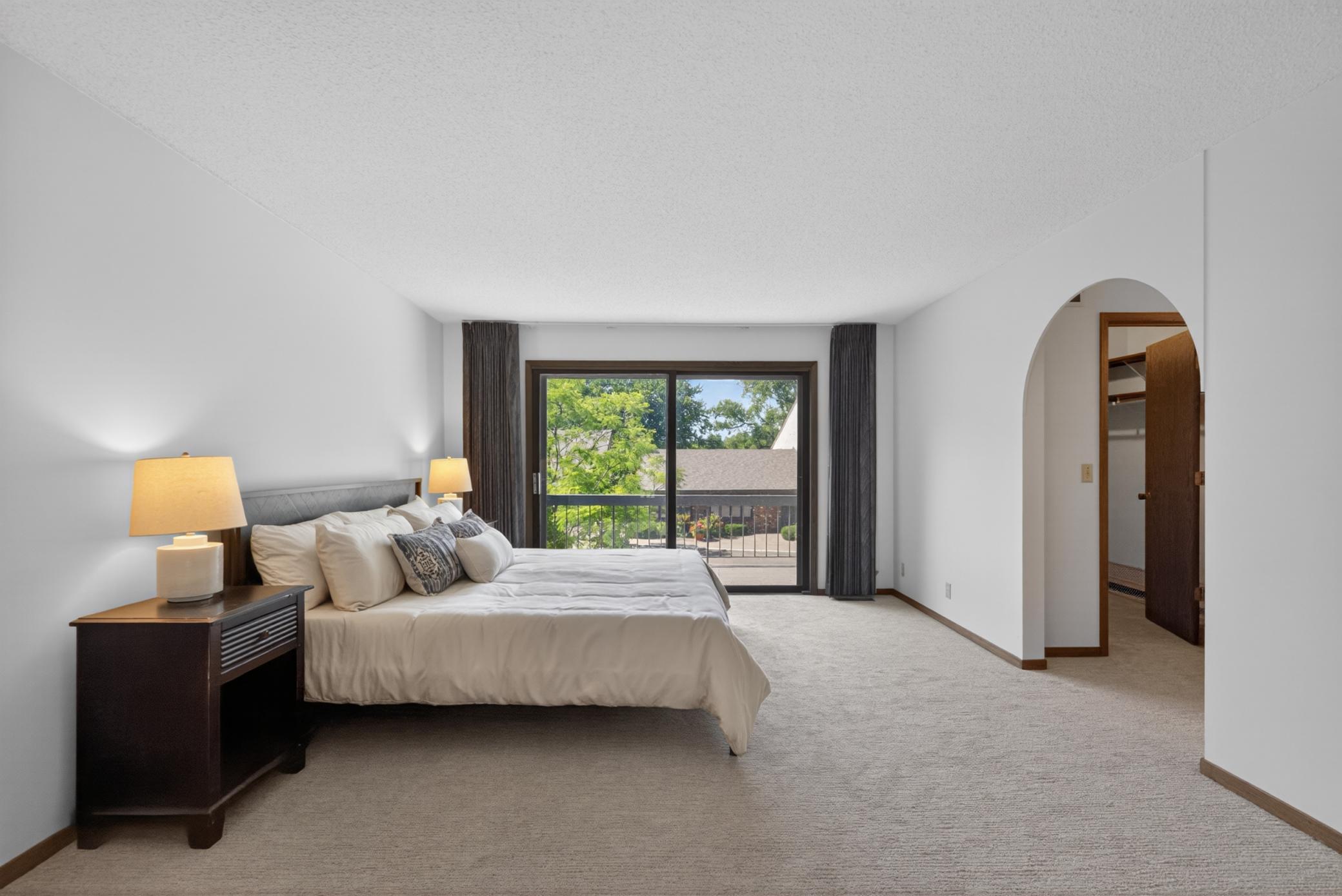 View of Residential at 6066 Blake Ridge Road, Edina MN 55436, Edina (11 of 38) - Mike Wilen | Minnesota Team Real Estate