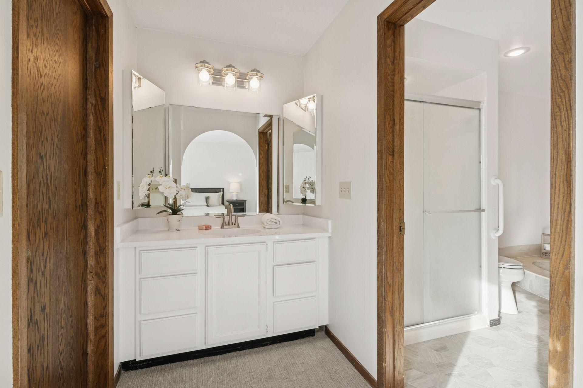 View of Residential at 6066 Blake Ridge Road, Edina MN 55436, Edina (13 of 38) - Mike Wilen | Minnesota Team Real Estate
