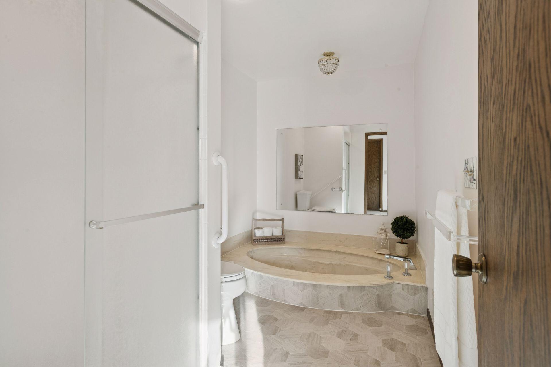 View of Residential at 6066 Blake Ridge Road, Edina MN 55436, Edina (14 of 38) - Mike Wilen | Minnesota Team Real Estate