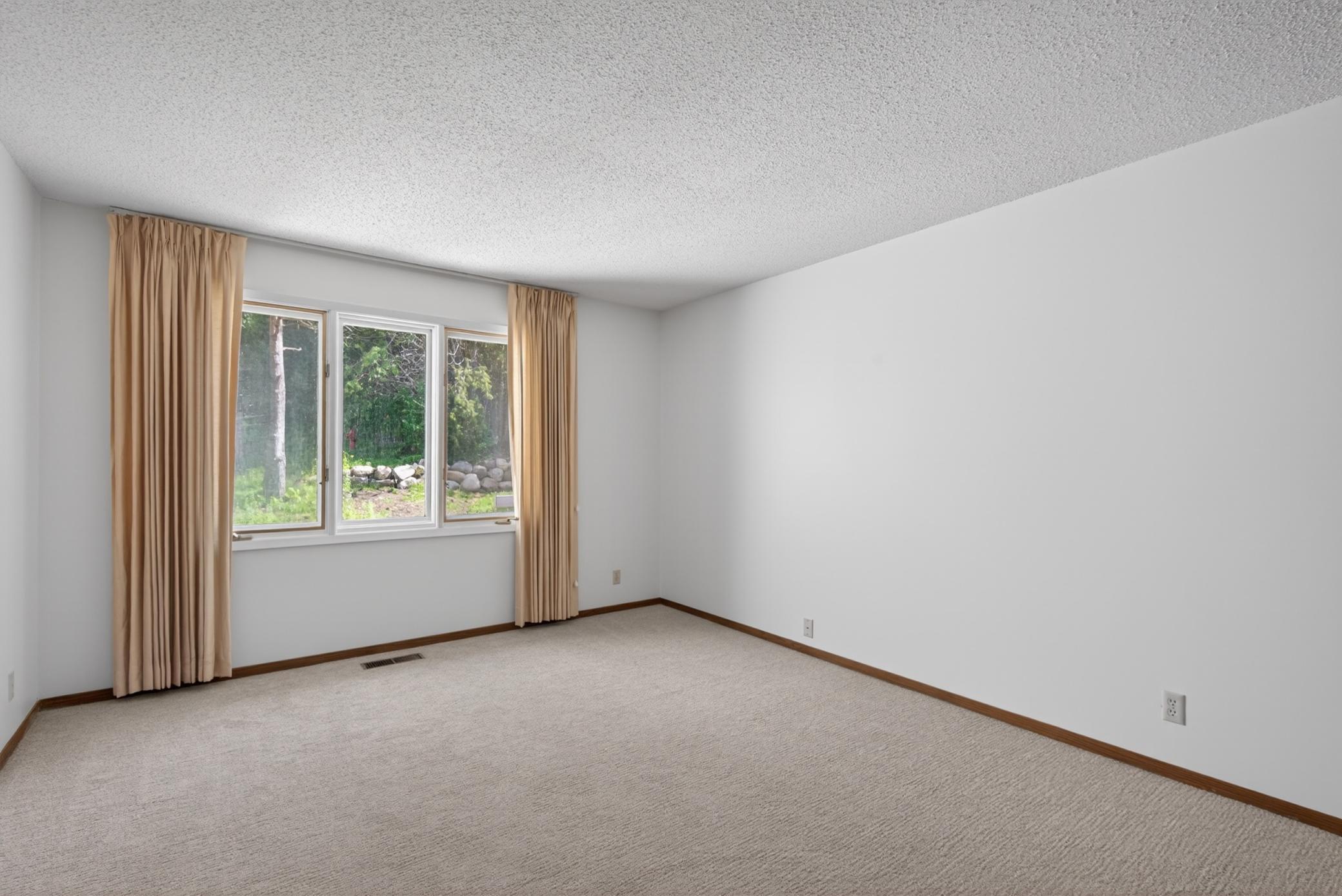 View of Residential at 6066 Blake Ridge Road, Edina MN 55436, Edina (19 of 38) - Mike Wilen | Minnesota Team Real Estate
