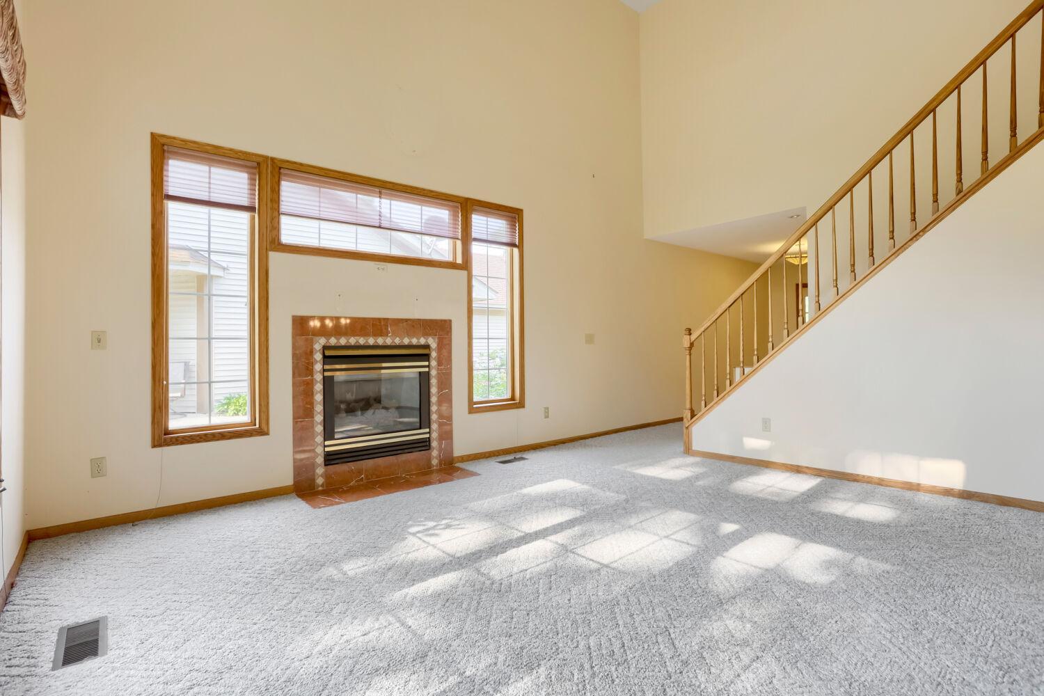 View of Residential at 1896 Beebe Road, Maplewood MN 55109, Maplewood (2 of 23) - Mike Wilen | Minnesota Team Real Estate