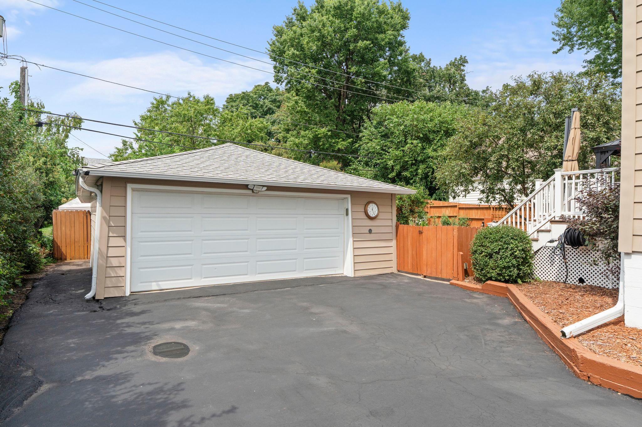 View of Residential at 4102 Grimes Avenue, Edina MN 55416, Edina (53 of 61) - Mike Wilen | Minnesota Team Real Estate
