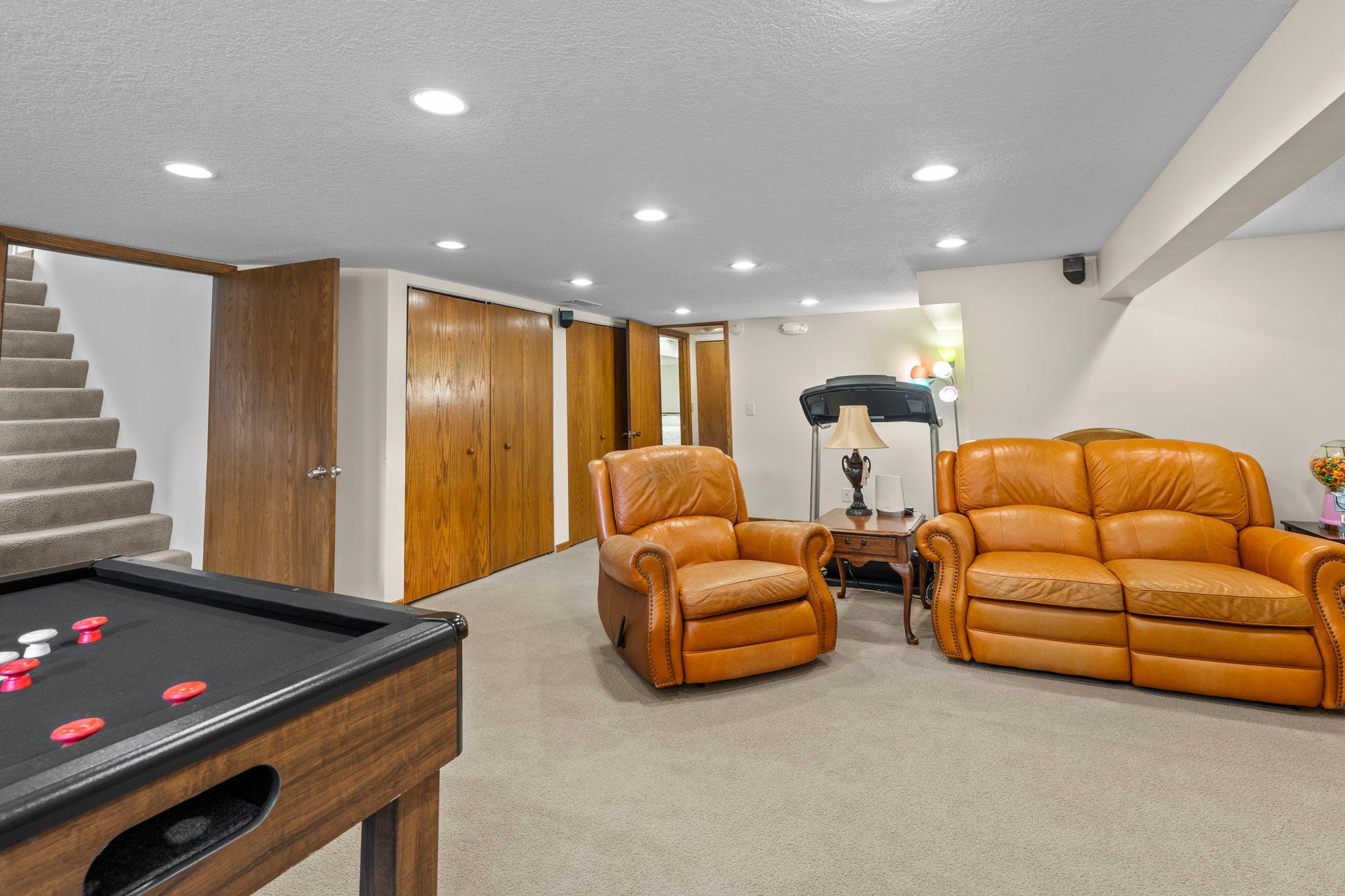 View of Residential at 4102 Grimes Avenue, Edina MN 55416, Edina (35 of 61) - Mike Wilen | Minnesota Team Real Estate