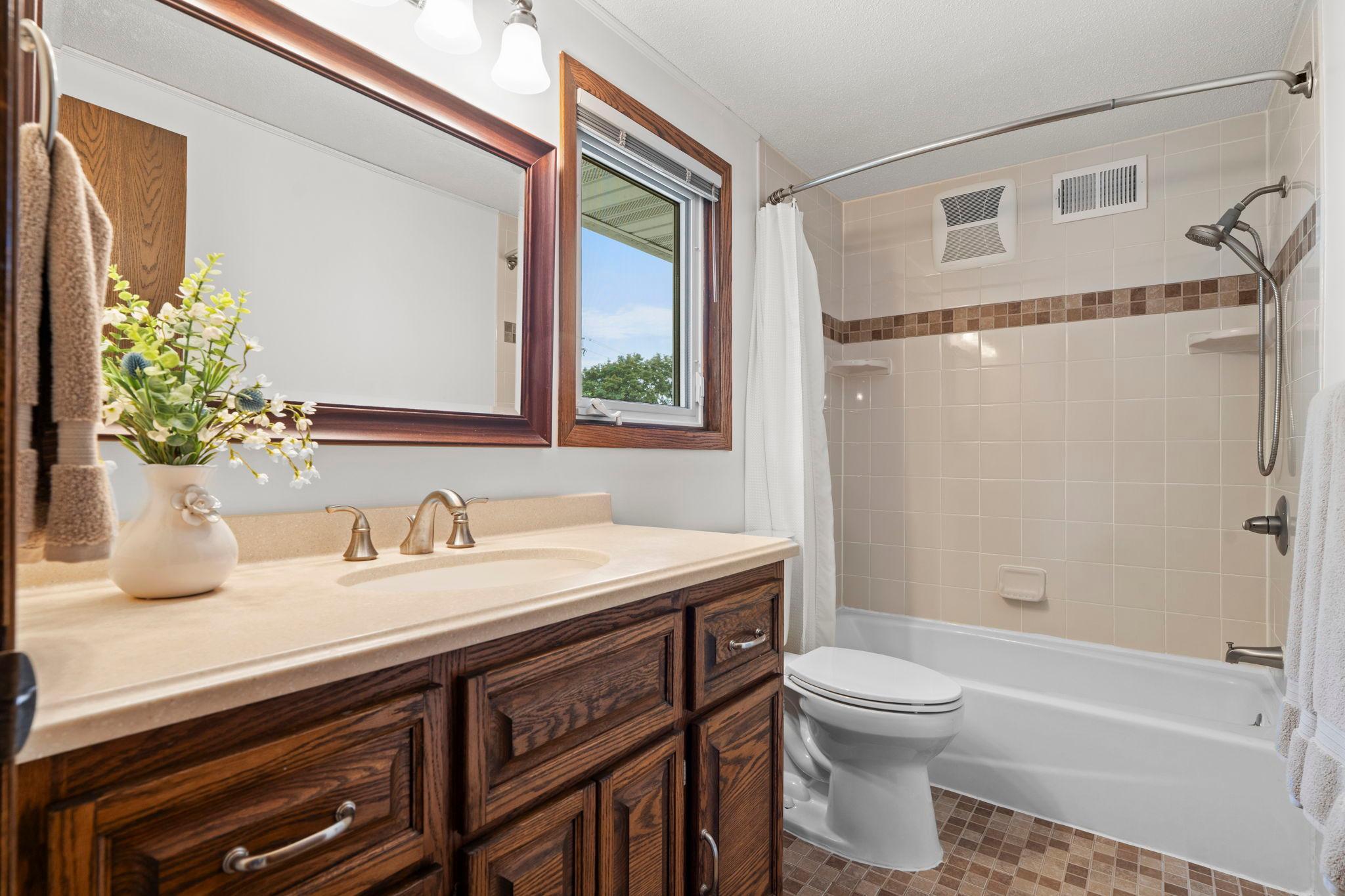 View of Residential at 4102 Grimes Avenue, Edina MN 55416, Edina (31 of 61) - Mike Wilen | Minnesota Team Real Estate