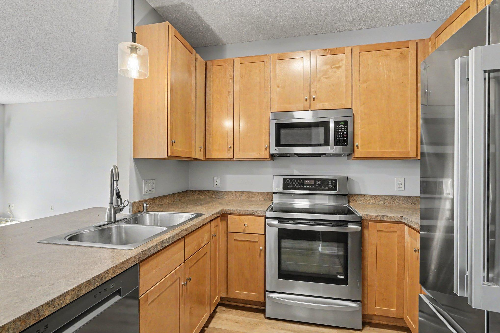 View of Residential at 679 Woodduck Drive #H, Woodbury MN 55125, Woodbury (11 of 24) - Mike Wilen | Minnesota Team Real Estate