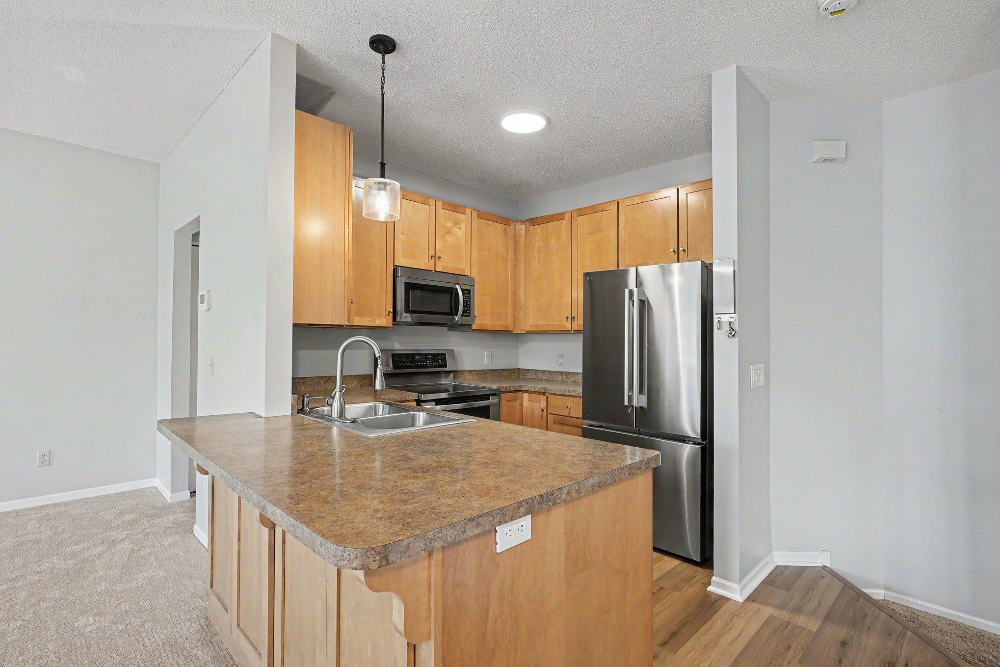 View of Residential at 679 Woodduck Drive #H, Woodbury MN 55125, Woodbury (10 of 24) - Mike Wilen | Minnesota Team Real Estate