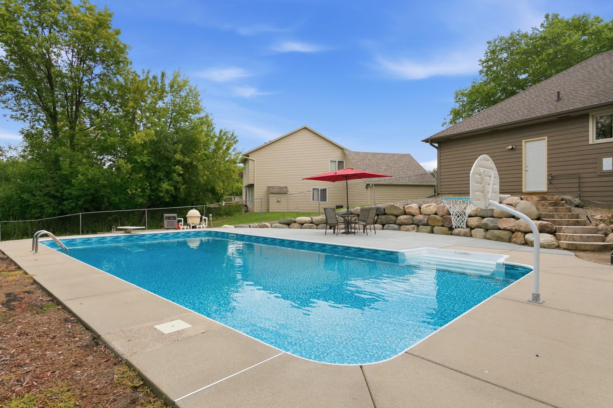 View of Residential at 1467 Kings Crest, Eagan MN 55122, Eagan (50 of 56) - Mike Wilen | Minnesota Team Real Estate