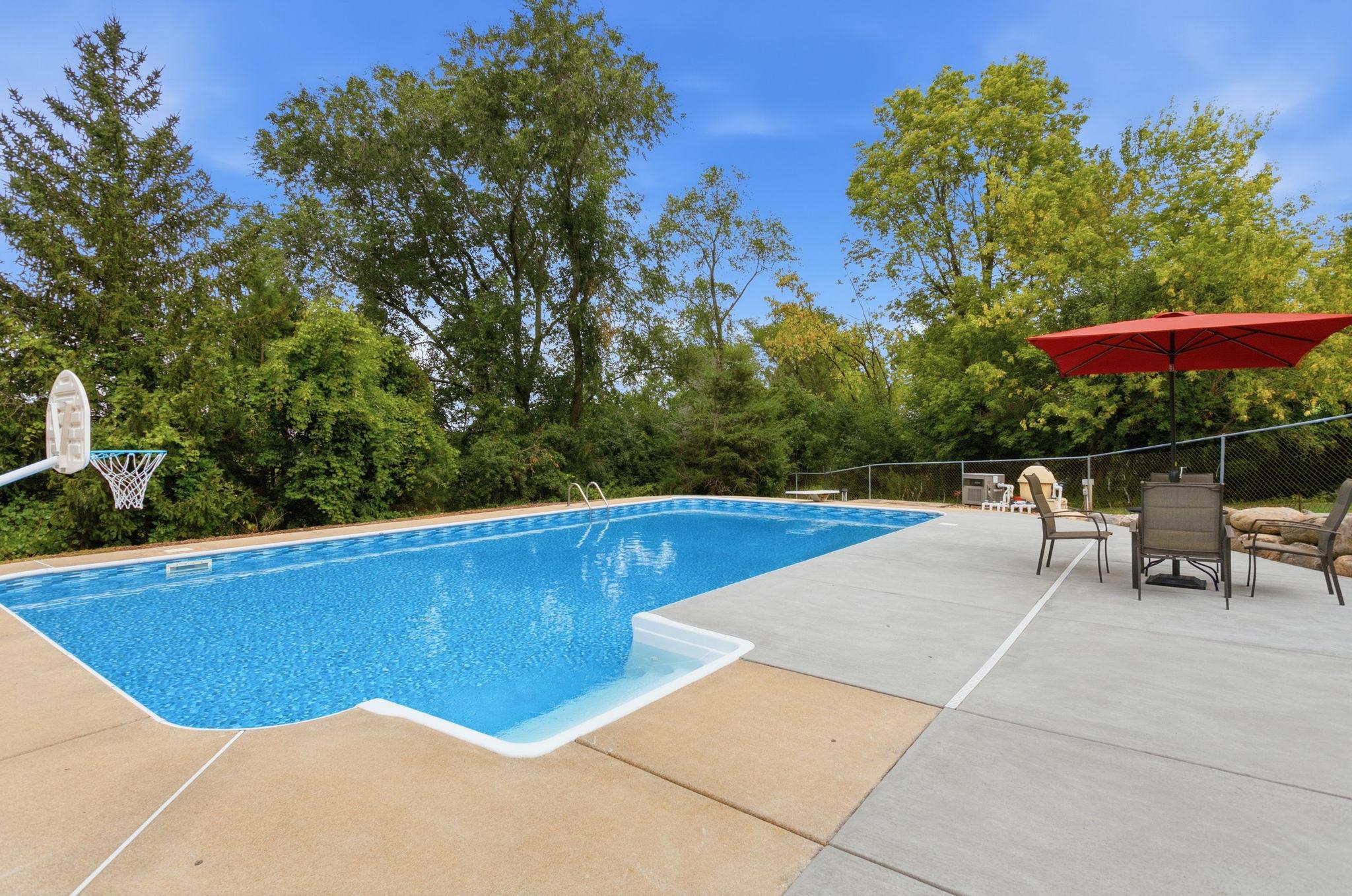 View of Residential at 1467 Kings Crest, Eagan MN 55122, Eagan (48 of 56) - Mike Wilen | Minnesota Team Real Estate