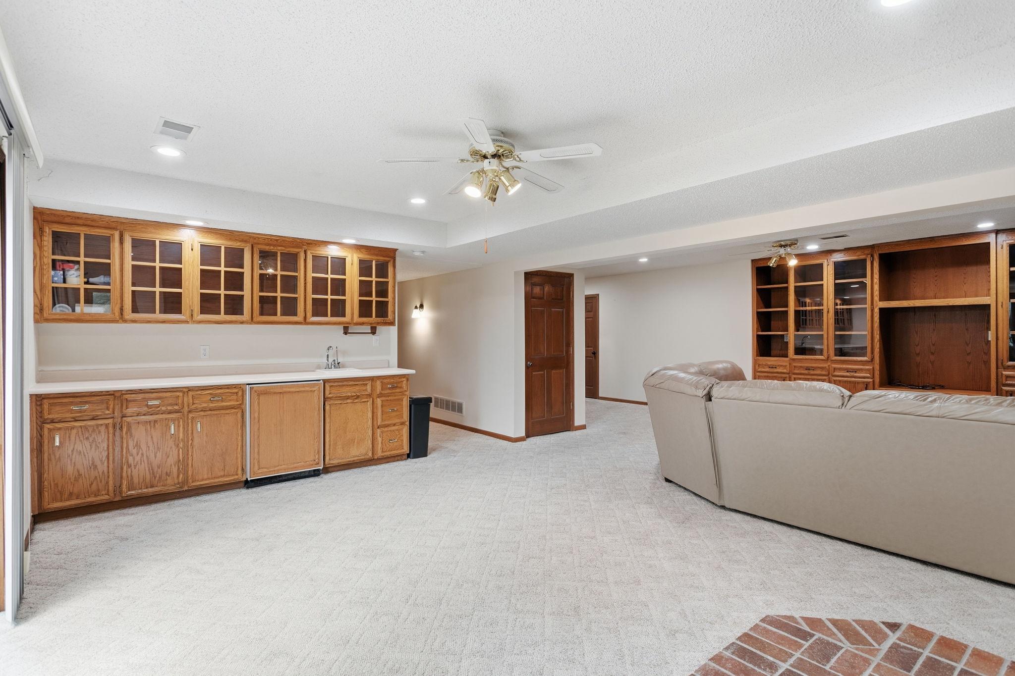View of Residential at 1467 Kings Crest, Eagan MN 55122, Eagan (42 of 56) - Mike Wilen | Minnesota Team Real Estate