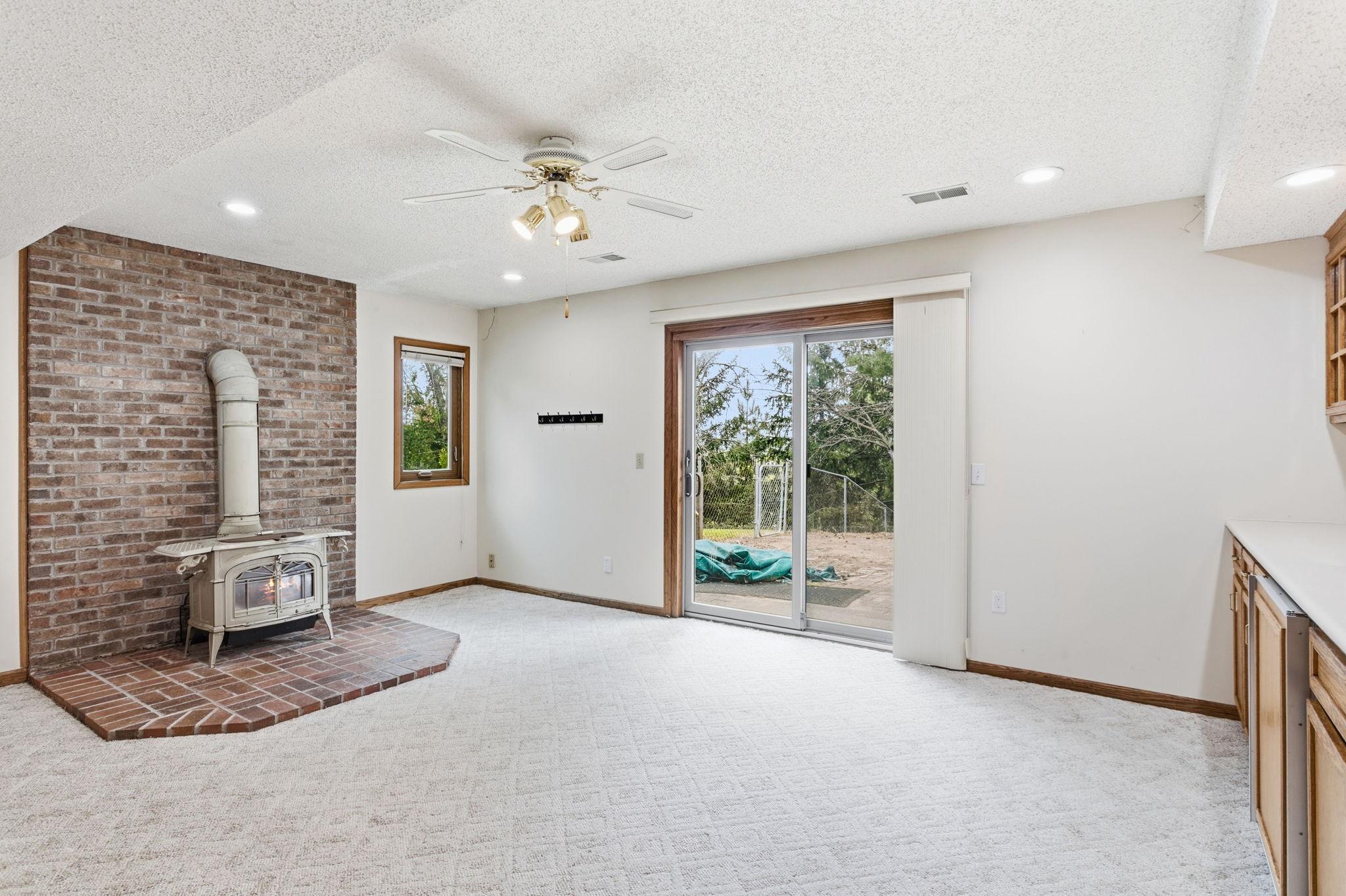 View of Residential at 1467 Kings Crest, Eagan MN 55122, Eagan (41 of 56) - Mike Wilen | Minnesota Team Real Estate