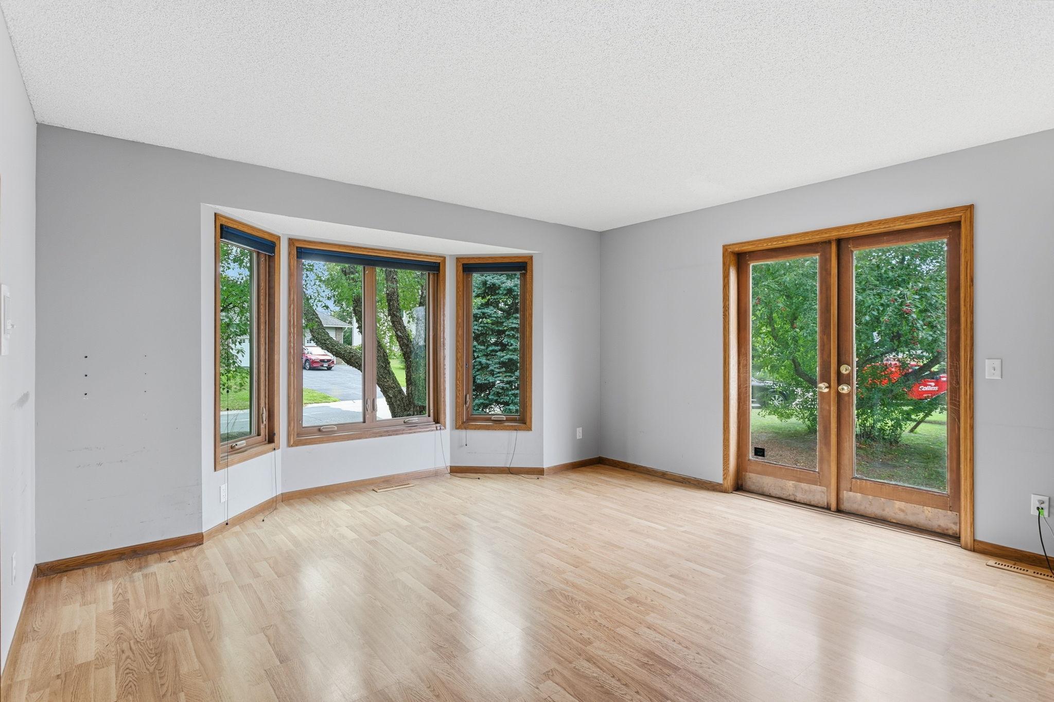 View of Residential at 1467 Kings Crest, Eagan MN 55122, Eagan (34 of 56) - Mike Wilen | Minnesota Team Real Estate