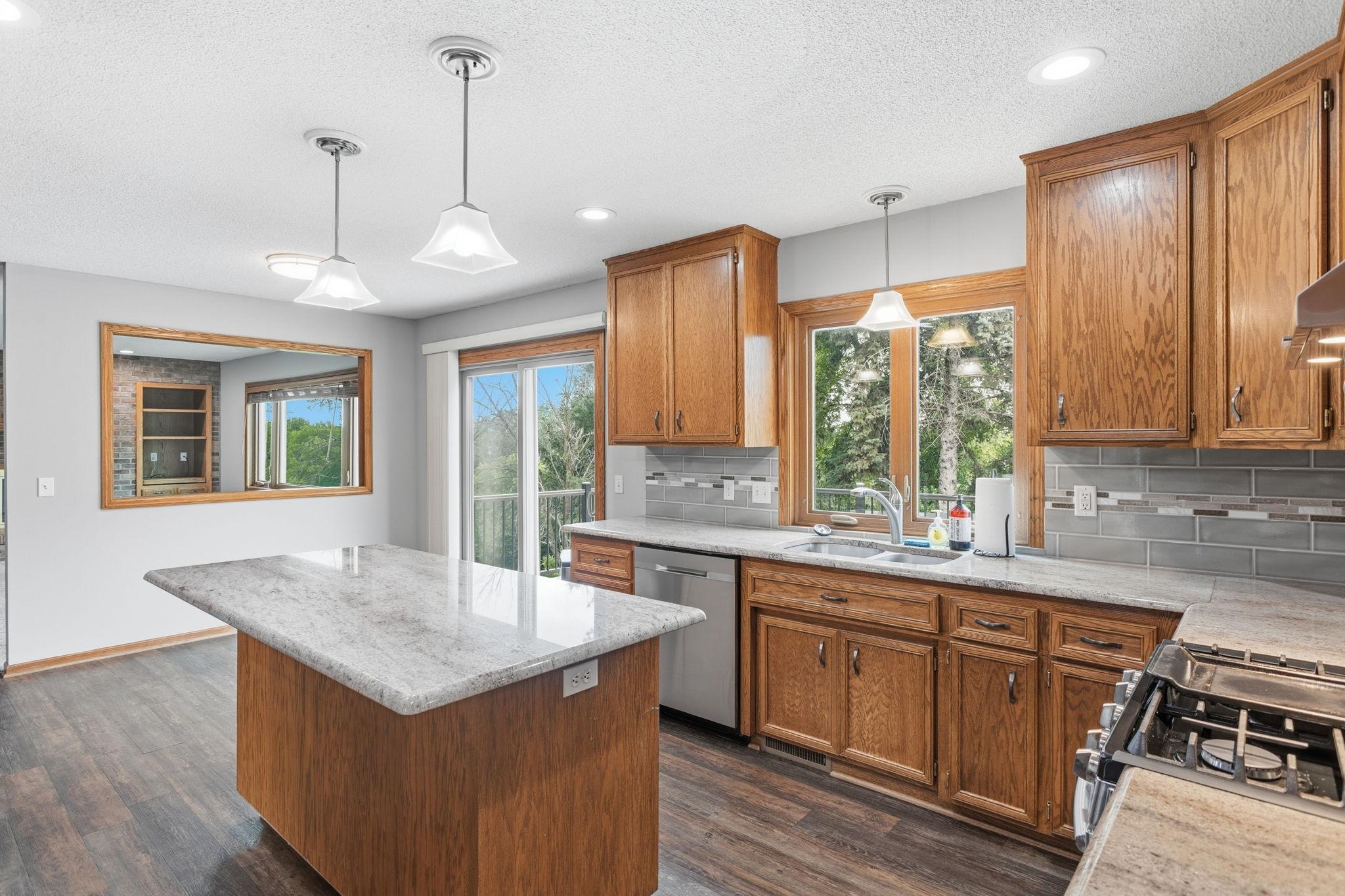 View of Residential at 1467 Kings Crest, Eagan MN 55122, Eagan (29 of 56) - Mike Wilen | Minnesota Team Real Estate