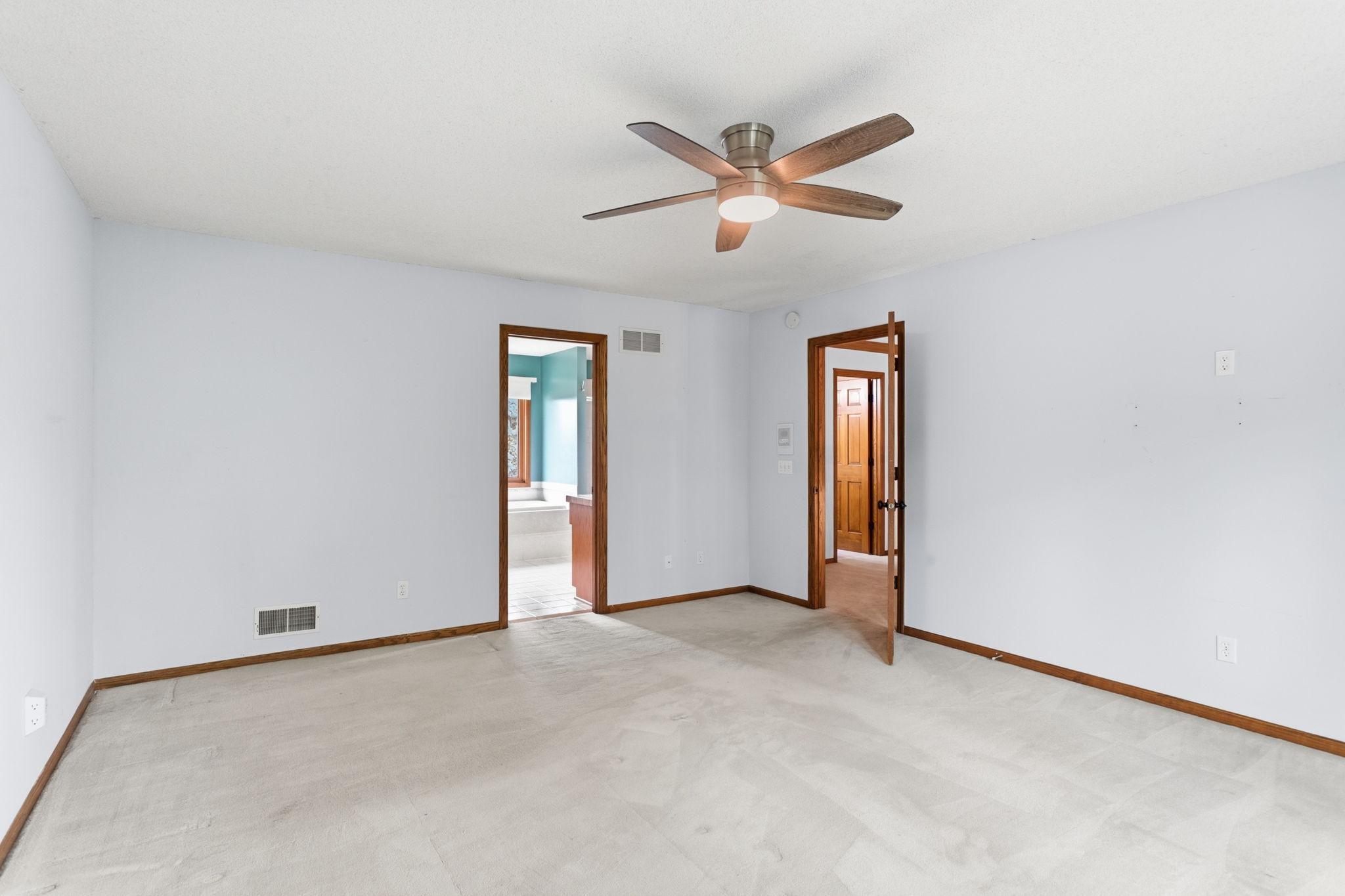 View of Residential at 1467 Kings Crest, Eagan MN 55122, Eagan (18 of 56) - Mike Wilen | Minnesota Team Real Estate