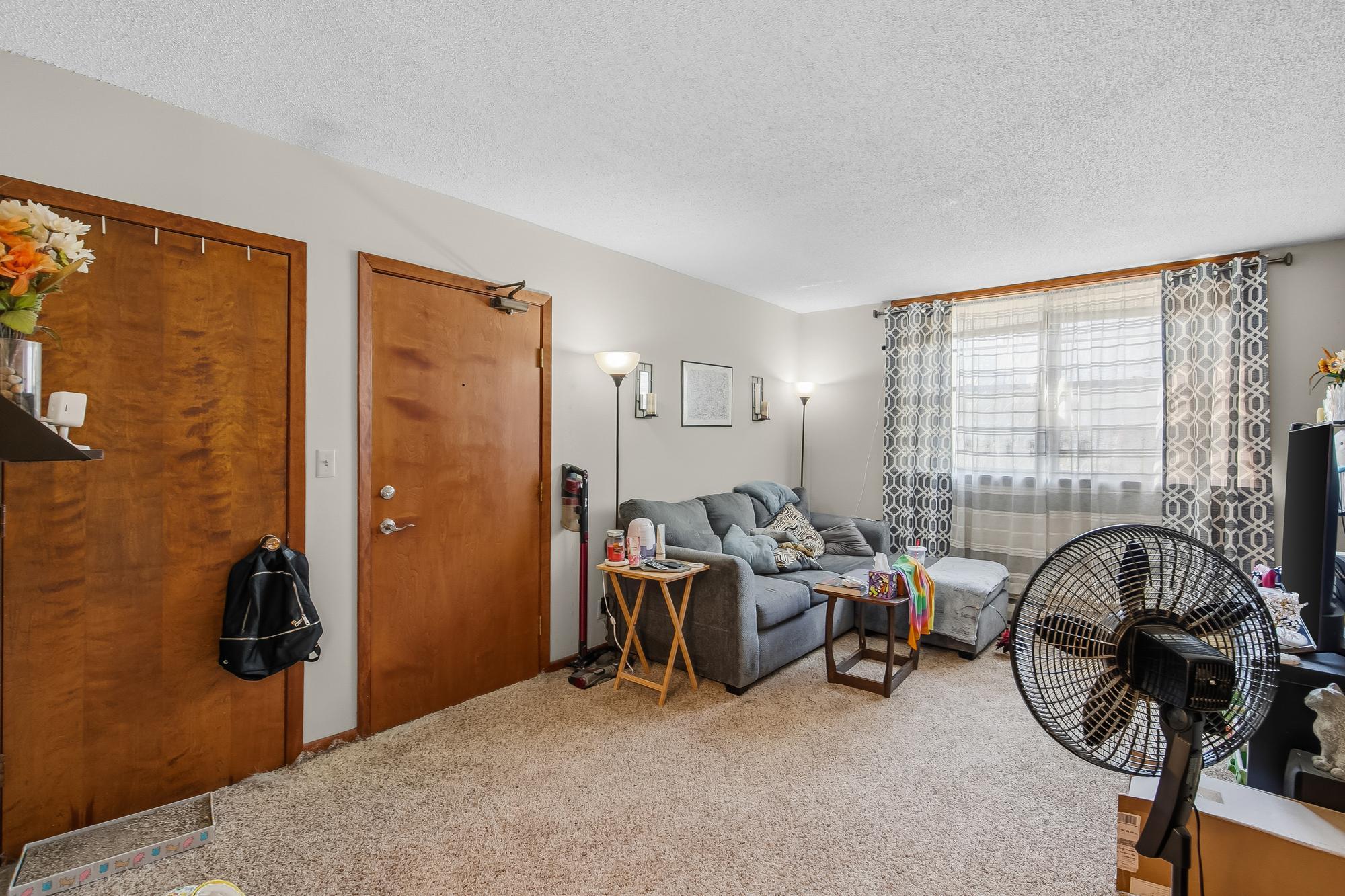View of Residential Income at 1635 Dayton Avenue, Saint Paul MN 55104, Saint Paul (11 of 53) - Mike Wilen | Minnesota Team Real Estate