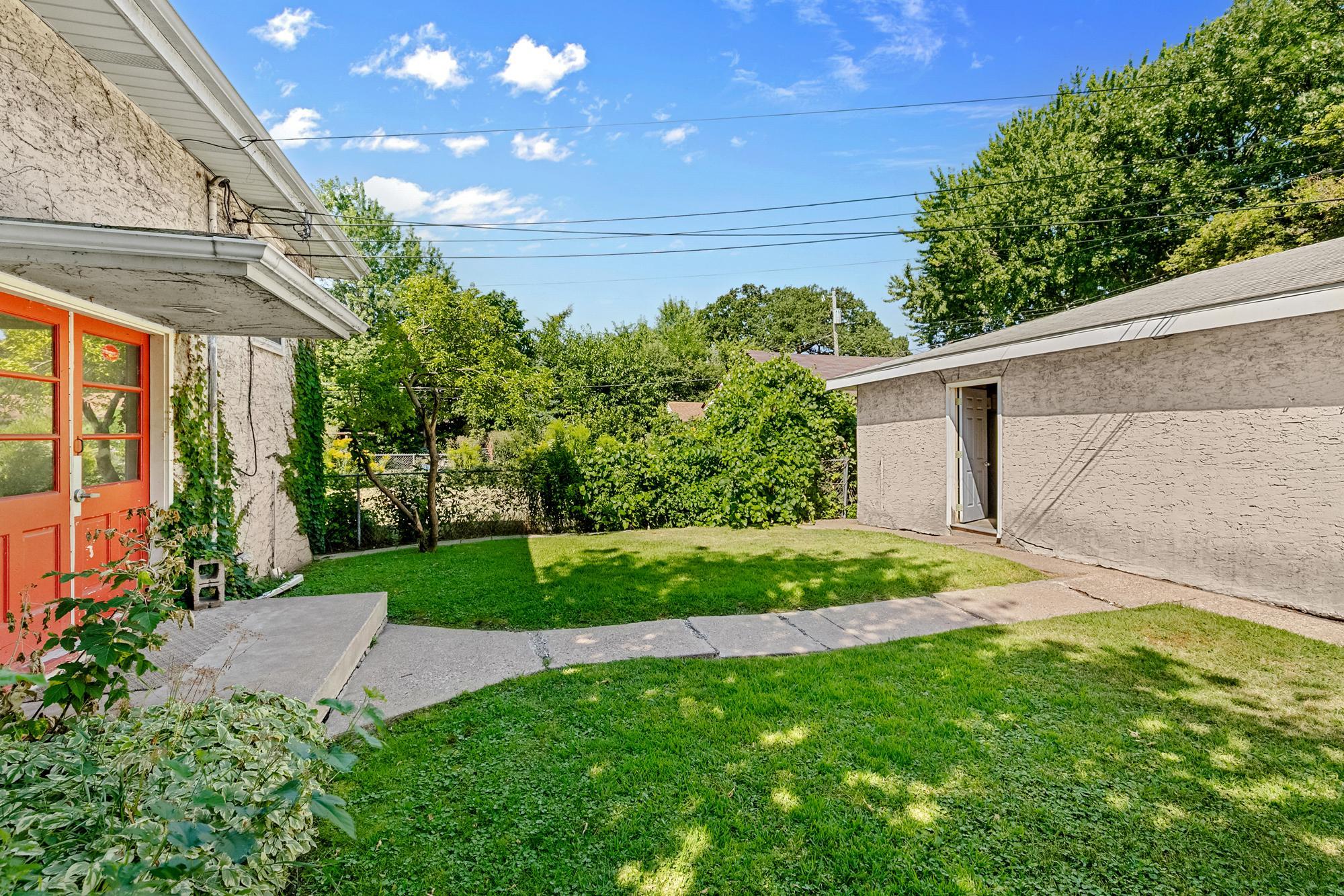 View of Residential Income at 1635 Dayton Avenue, Saint Paul MN 55104, Saint Paul (5 of 53) - Mike Wilen | Minnesota Team Real Estate