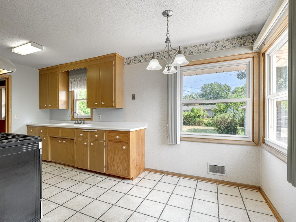 View of Residential at 6371 Madison Street, Fridley MN 55432, Fridley (10 of 25) - Mike Wilen | Minnesota Team Real Estate