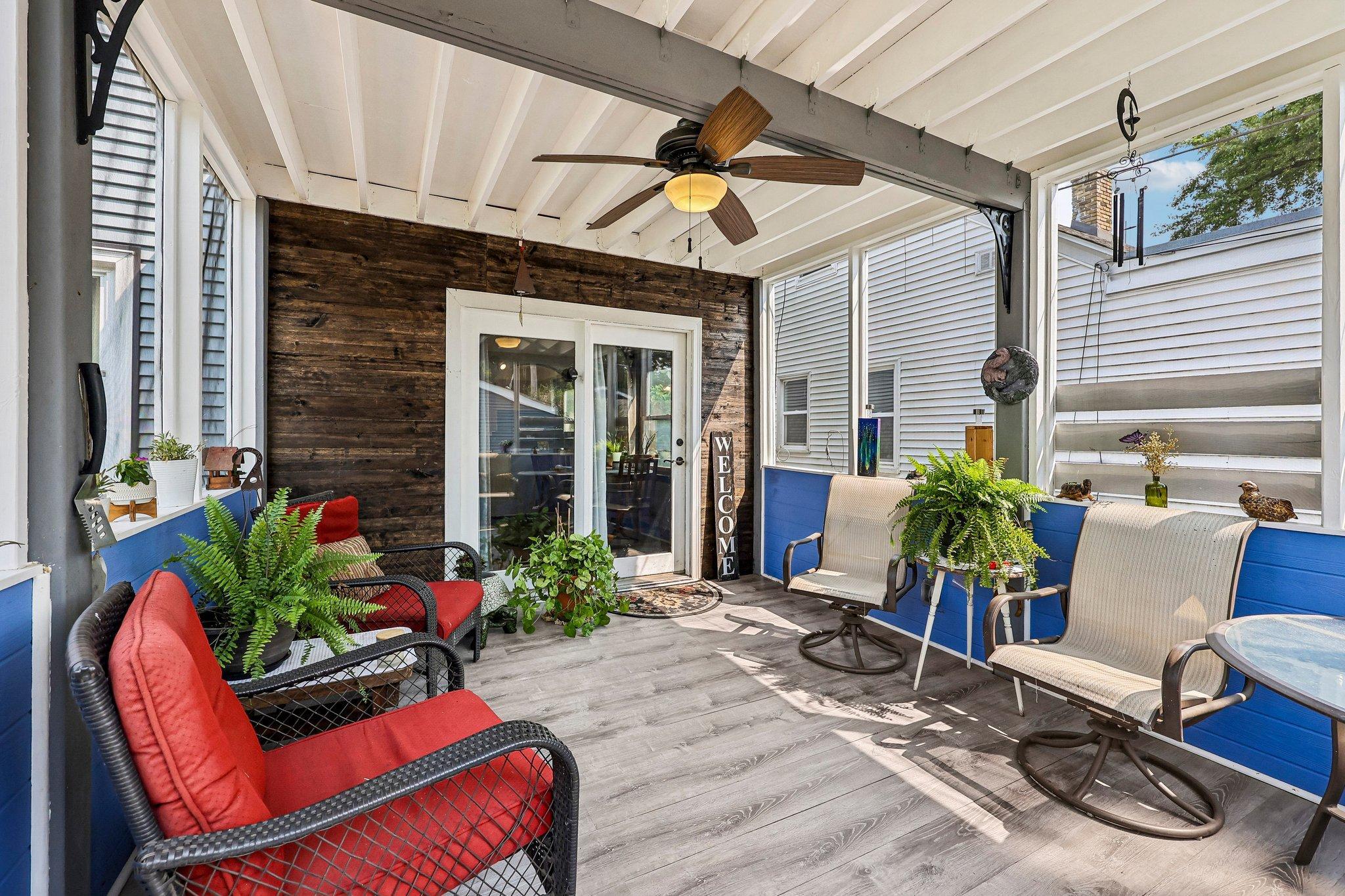 View of Single Family at 2920 Florida Avenue, Saint Louis Park - Mike Wilen | Minnesota Team Real Estate