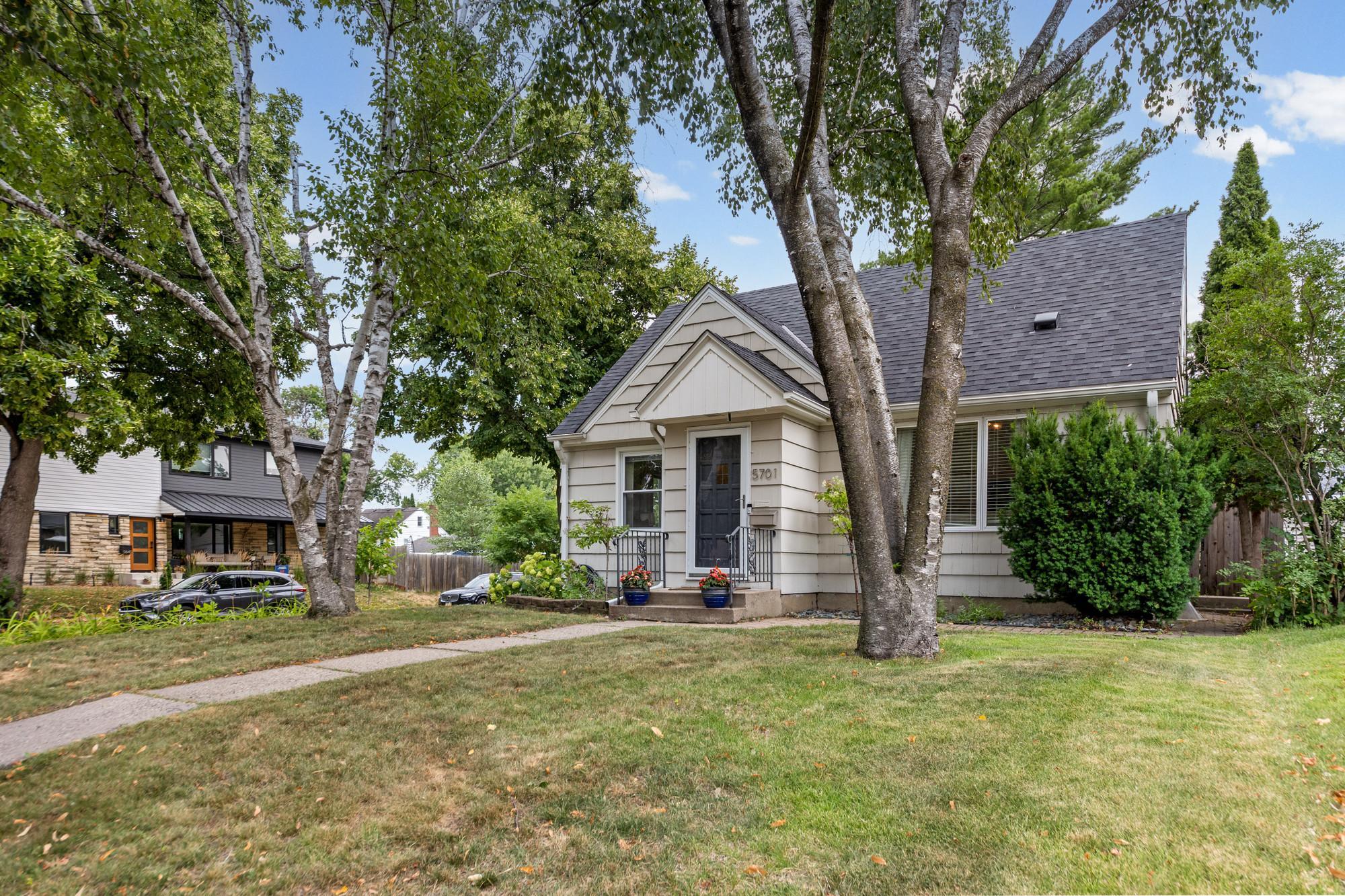 View of Residential at 5701 Vincent Avenue, Minneapolis MN 55410, Minneapolis (5 of 54) - Mike Wilen | Minnesota Team Real Estate