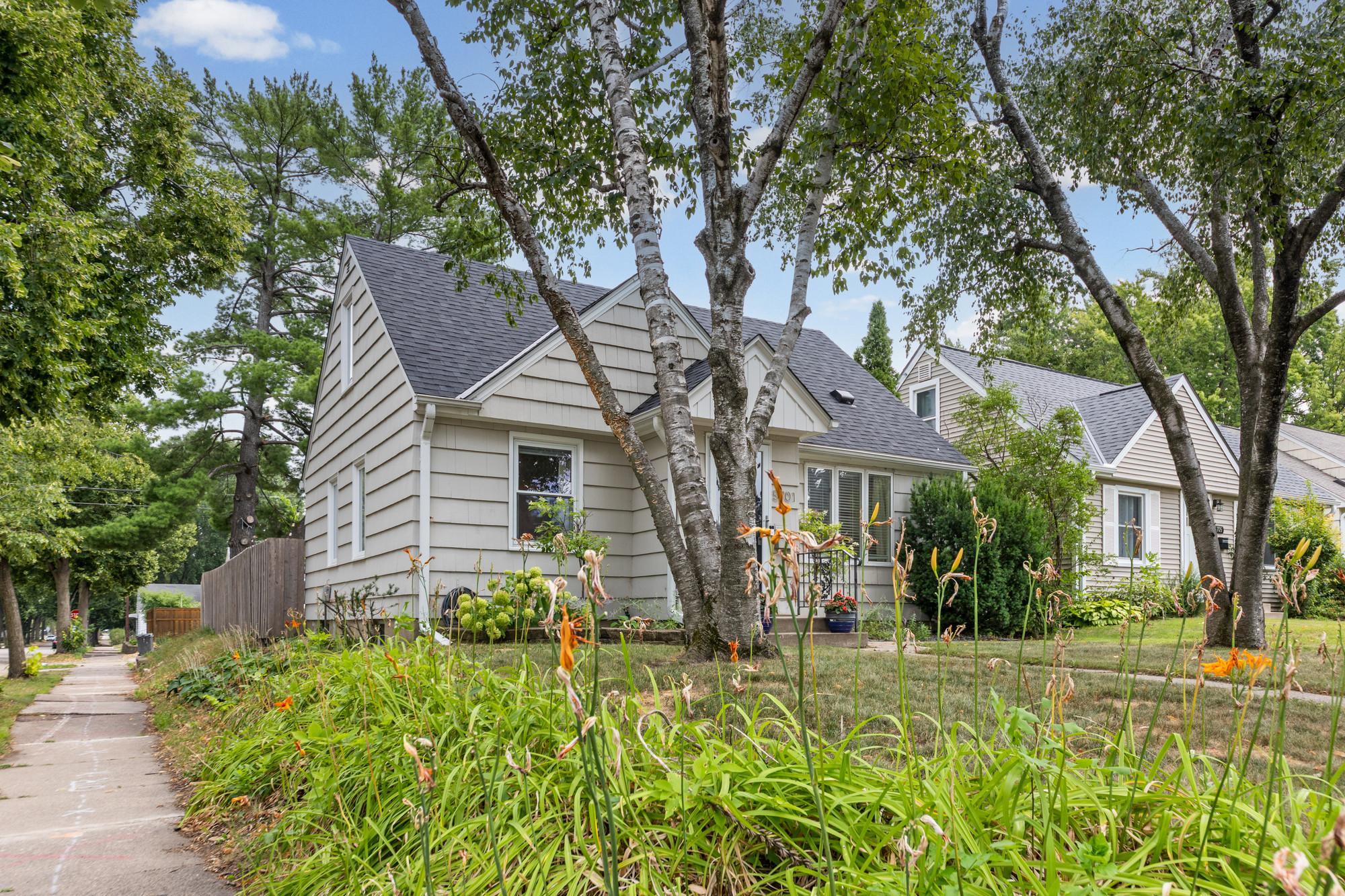 View of Residential at 5701 Vincent Avenue, Minneapolis MN 55410, Minneapolis (3 of 54) - Mike Wilen | Minnesota Team Real Estate