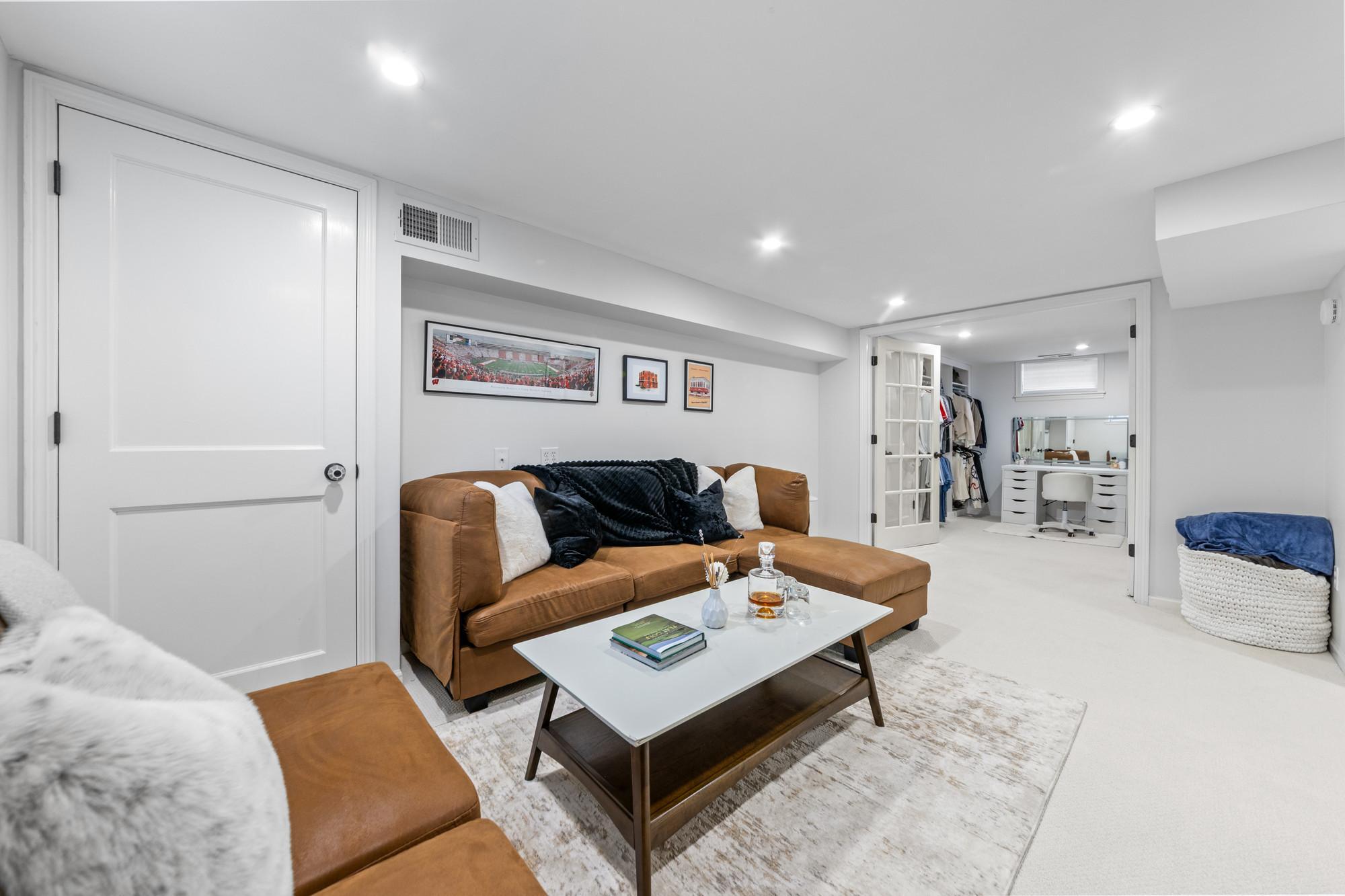 View of Residential at 5701 Vincent Avenue, Minneapolis MN 55410, Minneapolis (35 of 54) - Mike Wilen | Minnesota Team Real Estate