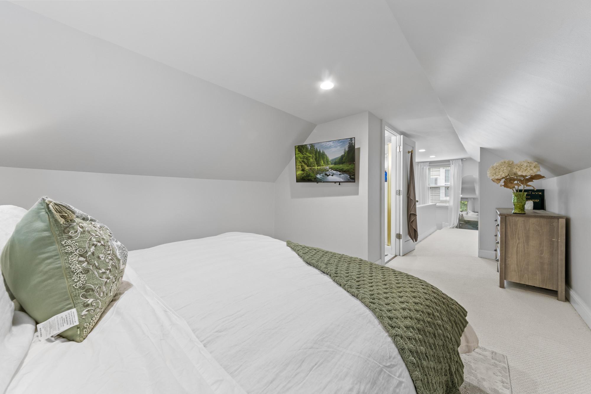 View of Residential at 5701 Vincent Avenue, Minneapolis MN 55410, Minneapolis (29 of 54) - Mike Wilen | Minnesota Team Real Estate