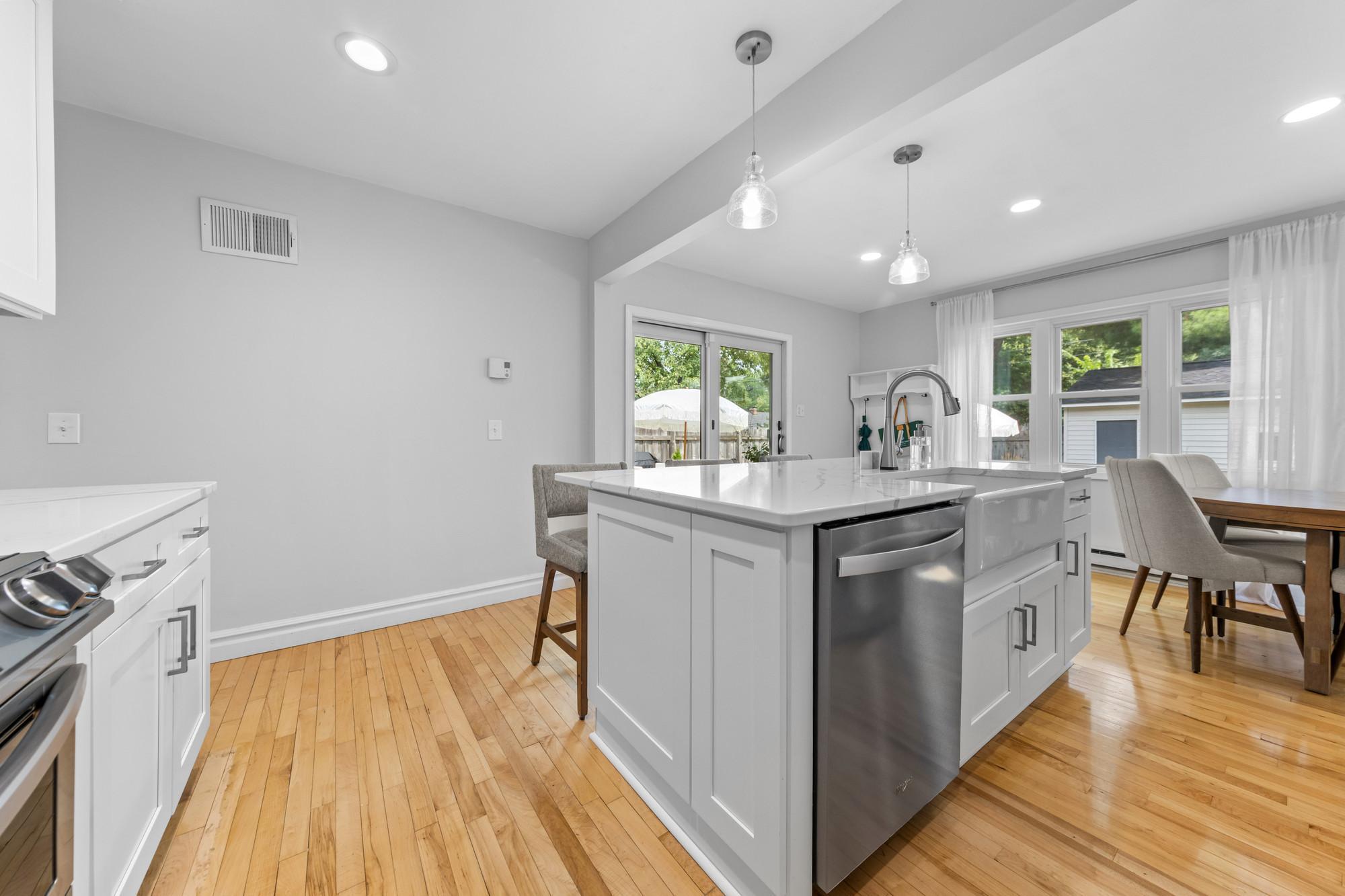 View of Residential at 5701 Vincent Avenue, Minneapolis MN 55410, Minneapolis (16 of 54) - Mike Wilen | Minnesota Team Real Estate