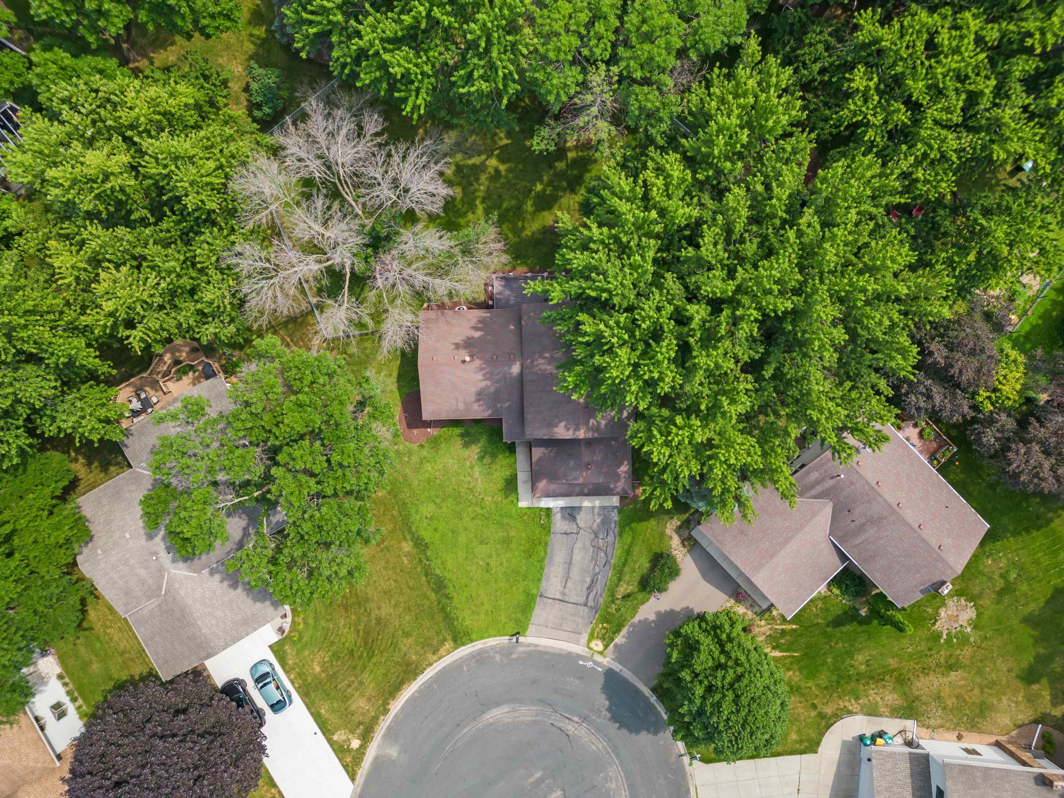 View of Residential at 8233 Nevada Circle, Bloomington MN 55438, Bloomington (30 of 36) - Mike Wilen | Minnesota Team Real Estate