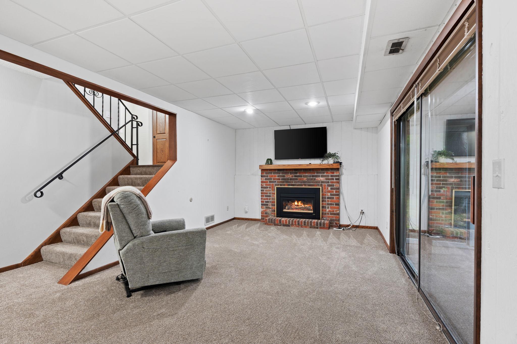 View of Residential at 4135 Shirlee Lane, Shoreview MN 55126, Shoreview (19 of 28) - Mike Wilen | Minnesota Team Real Estate