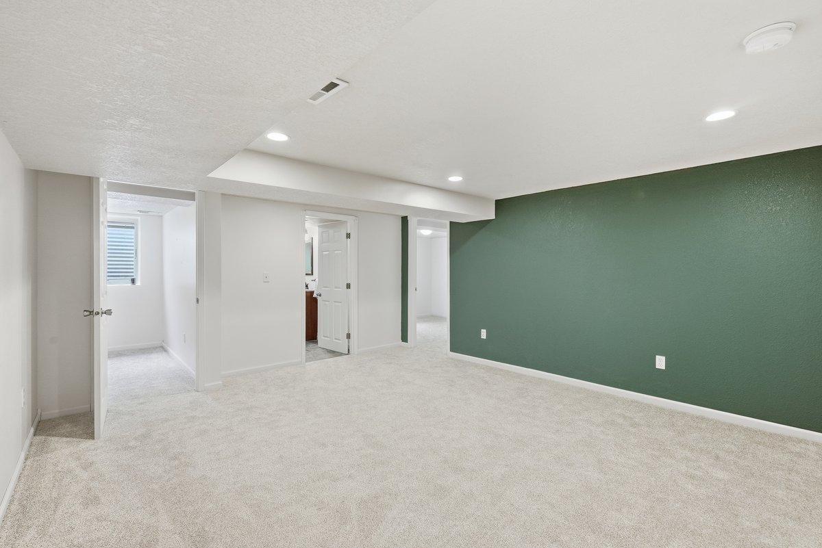 View of Residential at 4015 Wayzata Boulevard, Golden Valley MN 55416, Golden Valley (28 of 38) - Mike Wilen | Minnesota Team Real Estate