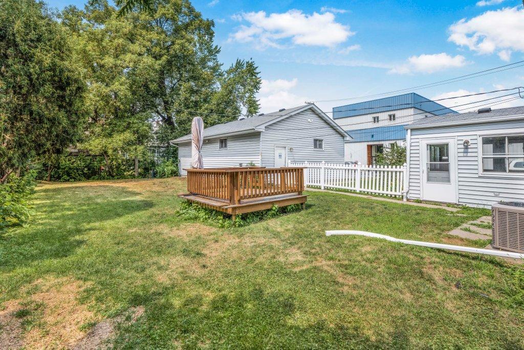 View of Residential at 1175 15th Avenue, Minneapolis MN 55414, Minneapolis (26 of 32) - Mike Wilen | Minnesota Team Real Estate