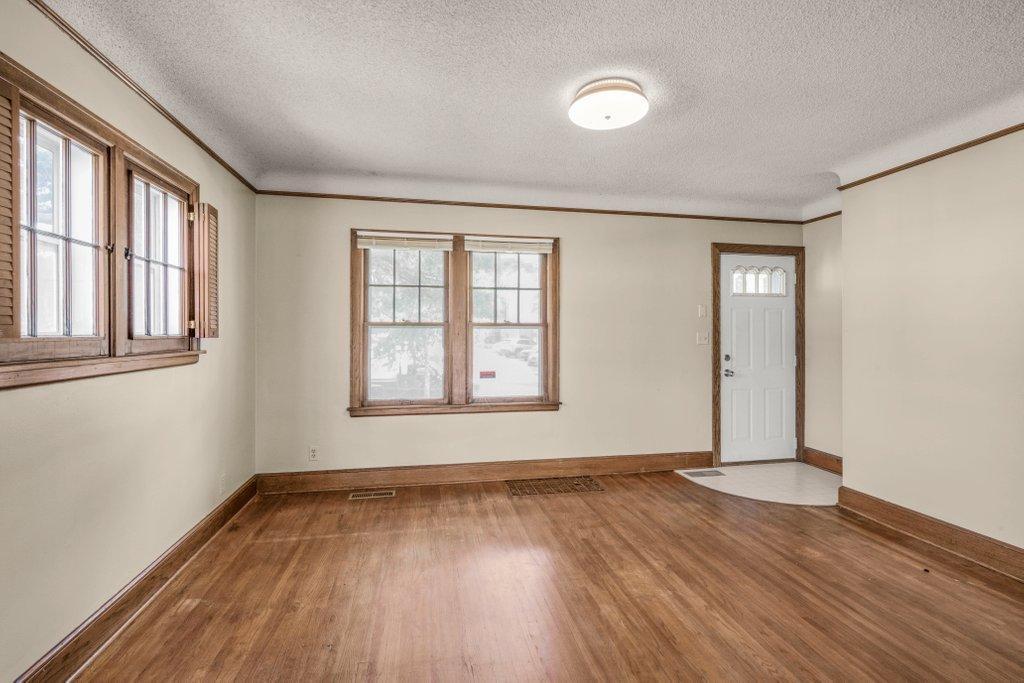 View of Residential at 1175 15th Avenue, Minneapolis MN 55414, Minneapolis (10 of 32) - Mike Wilen | Minnesota Team Real Estate