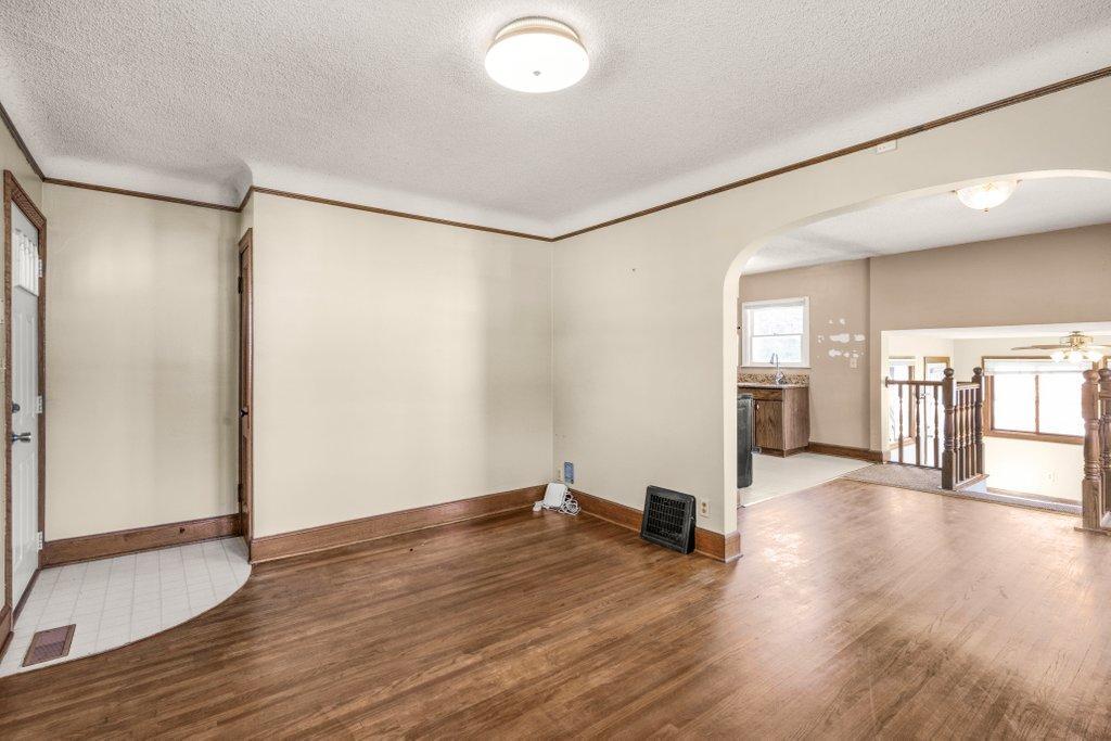 View of Residential at 1175 15th Avenue, Minneapolis MN 55414, Minneapolis (9 of 32) - Mike Wilen | Minnesota Team Real Estate