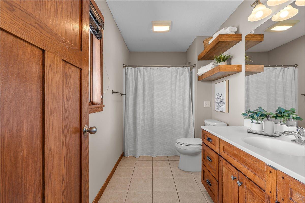 View of Residential at 16931 Lake Drive, Lakeville MN 55044, Lakeville (34 of 61) - Mike Wilen | Minnesota Team Real Estate