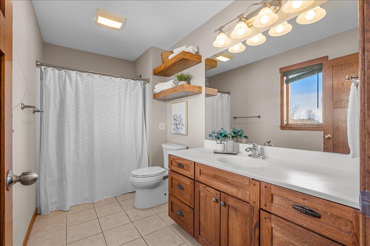 View of Residential at 16931 Lake Drive, Lakeville MN 55044, Lakeville (35 of 61) - Mike Wilen | Minnesota Team Real Estate