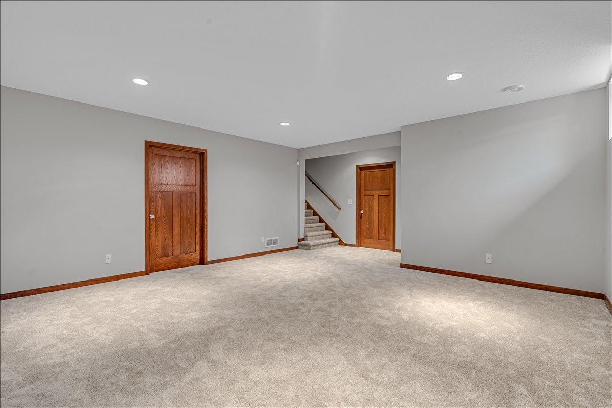 View of Residential at 16931 Lake Drive, Lakeville MN 55044, Lakeville (44 of 61) - Mike Wilen | Minnesota Team Real Estate