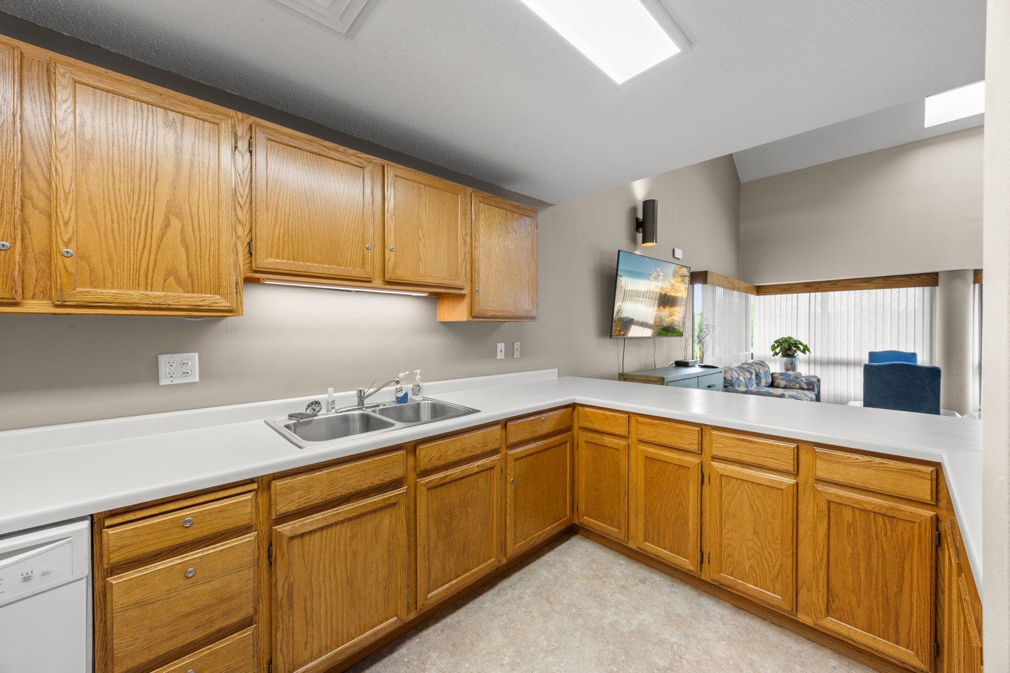View of Residential at 2275 Youngman Avenue #106W, Saint Paul MN 55116, Saint Paul (33 of 43) - Mike Wilen | Minnesota Team Real Estate