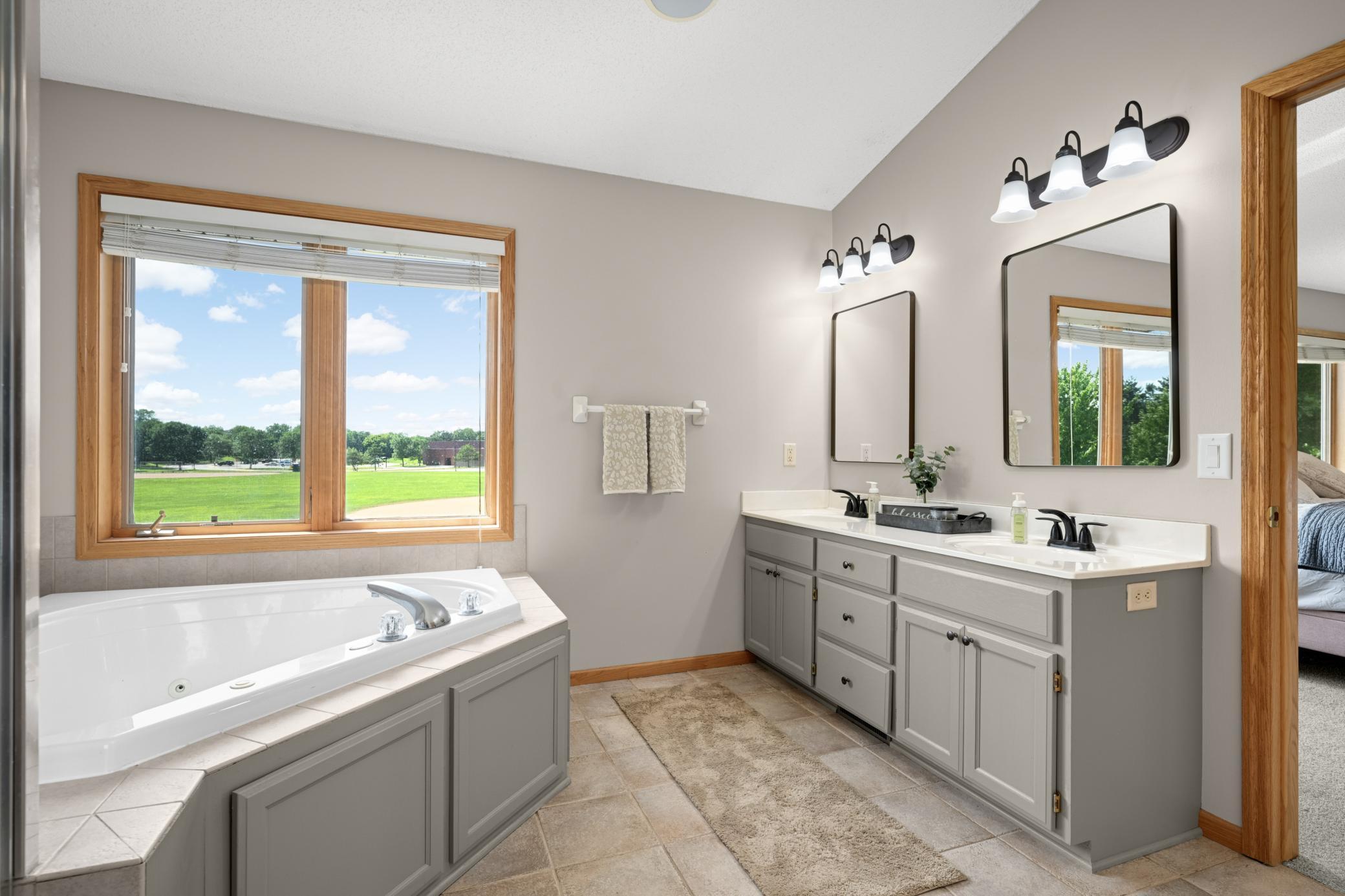 View of Residential at 20511 Islandview Circle, Lakeville MN 55044, Lakeville (22 of 45) - Mike Wilen | Minnesota Team Real Estate