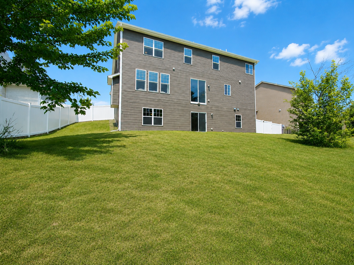 View of Residential at 6483 102nd Avenue, Brooklyn Park MN 55445, Brooklyn Park (32 of 32) - Mike Wilen | Minnesota Team Real Estate