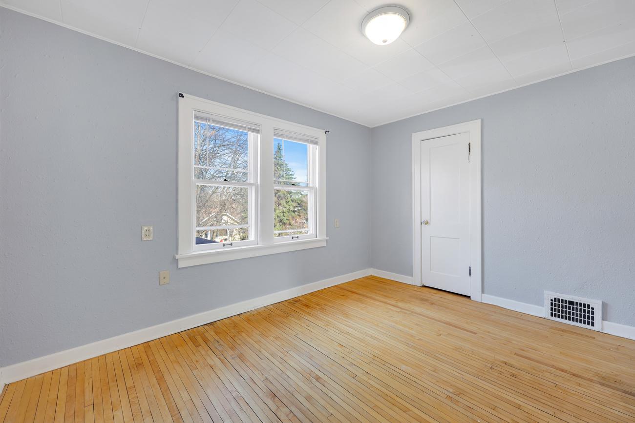 View of Residential at 3526 James Avenue, Minneapolis MN 55412, Minneapolis (17 of 29) - Mike Wilen | Minnesota Team Real Estate