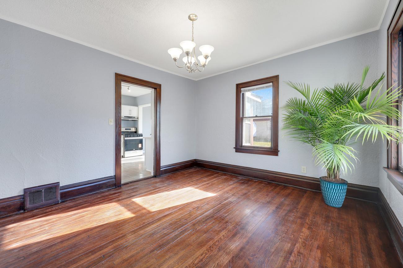 View of Residential at 3526 James Avenue, Minneapolis MN 55412, Minneapolis (7 of 29) - Mike Wilen | Minnesota Team Real Estate