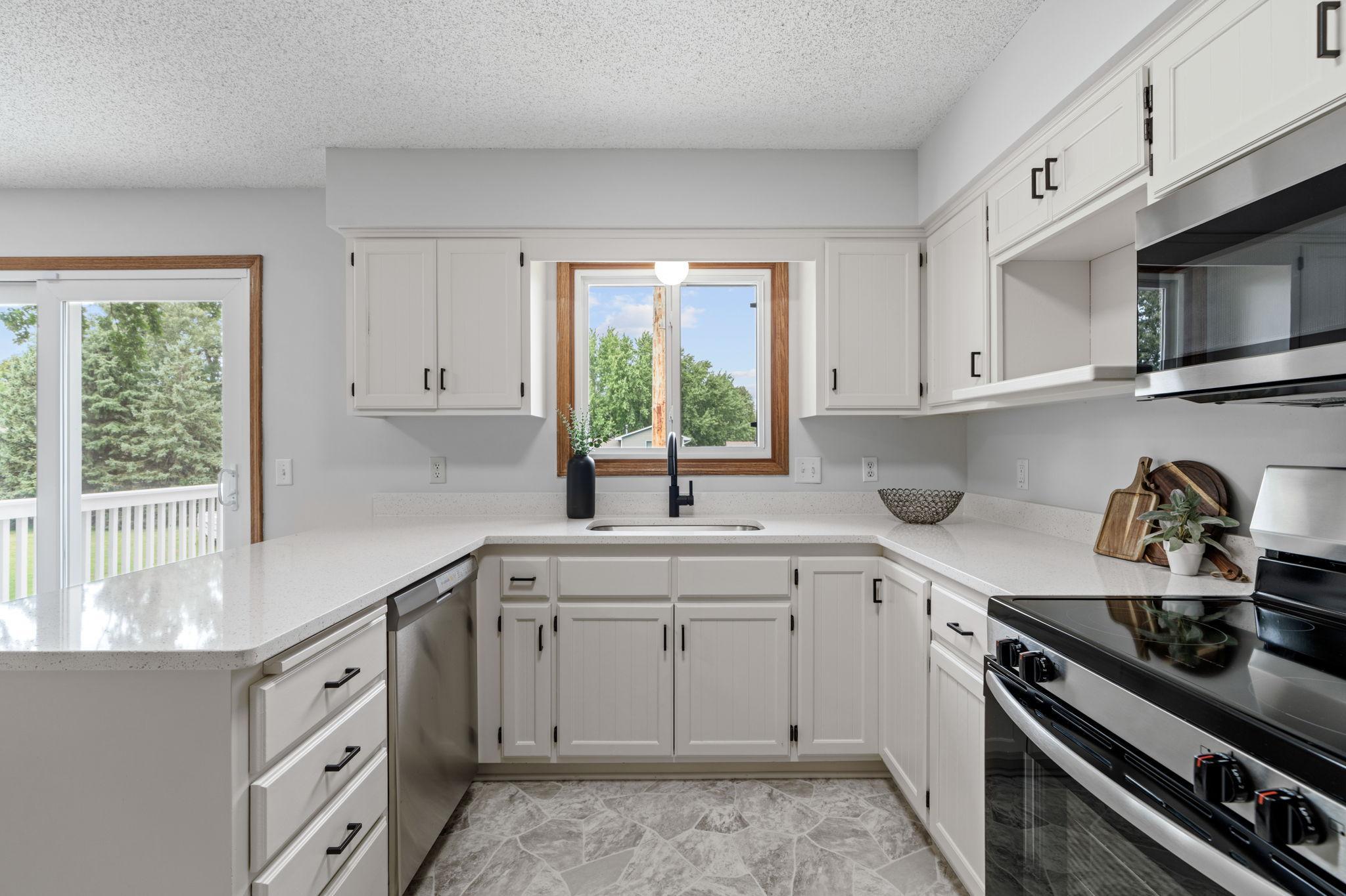 View of Residential at 2624 94th Avenue, Brooklyn Park MN 55444, Brooklyn Park (13 of 42) - Mike Wilen | Minnesota Team Real Estate