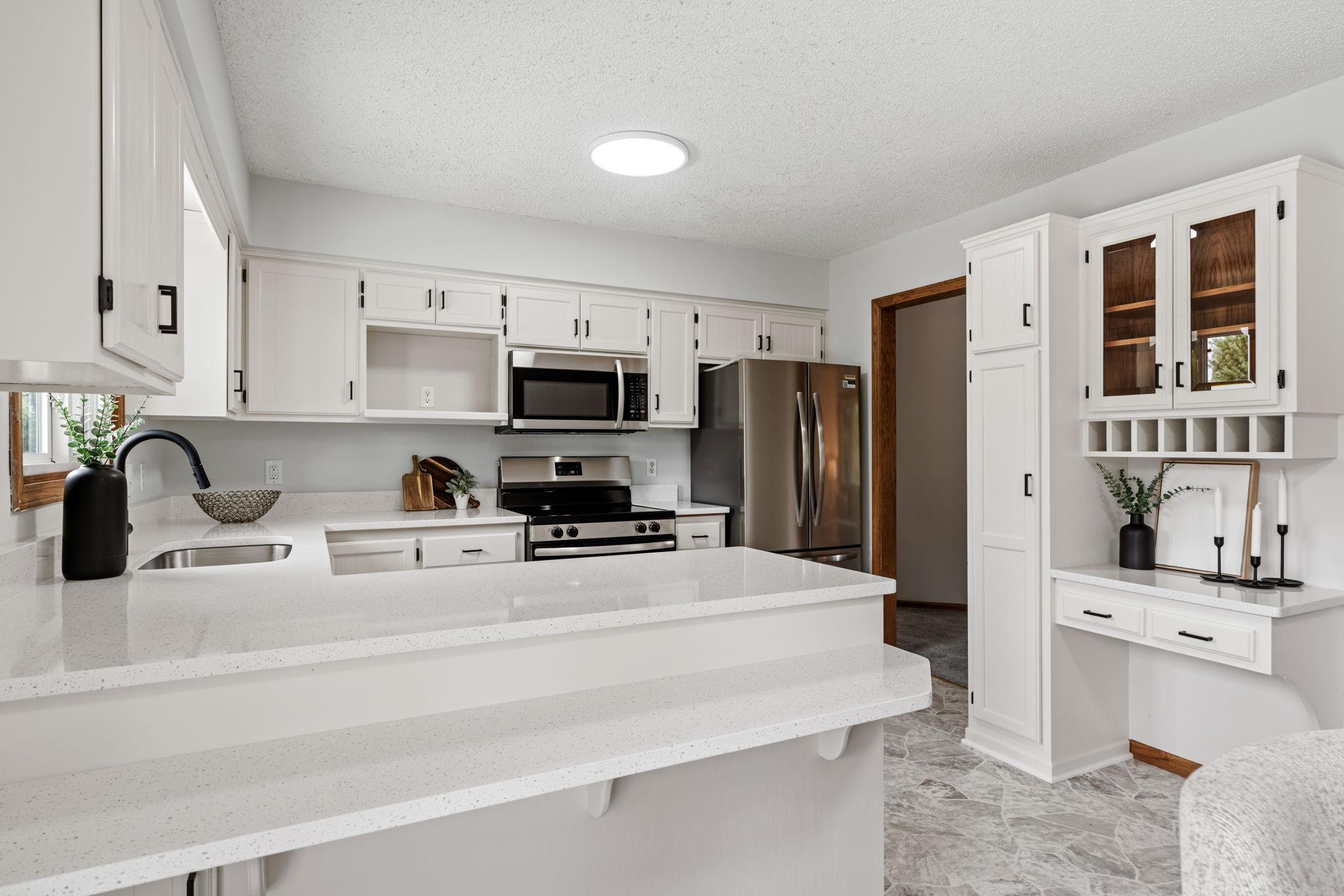View of Residential at 2624 94th Avenue, Brooklyn Park MN 55444, Brooklyn Park (12 of 42) - Mike Wilen | Minnesota Team Real Estate