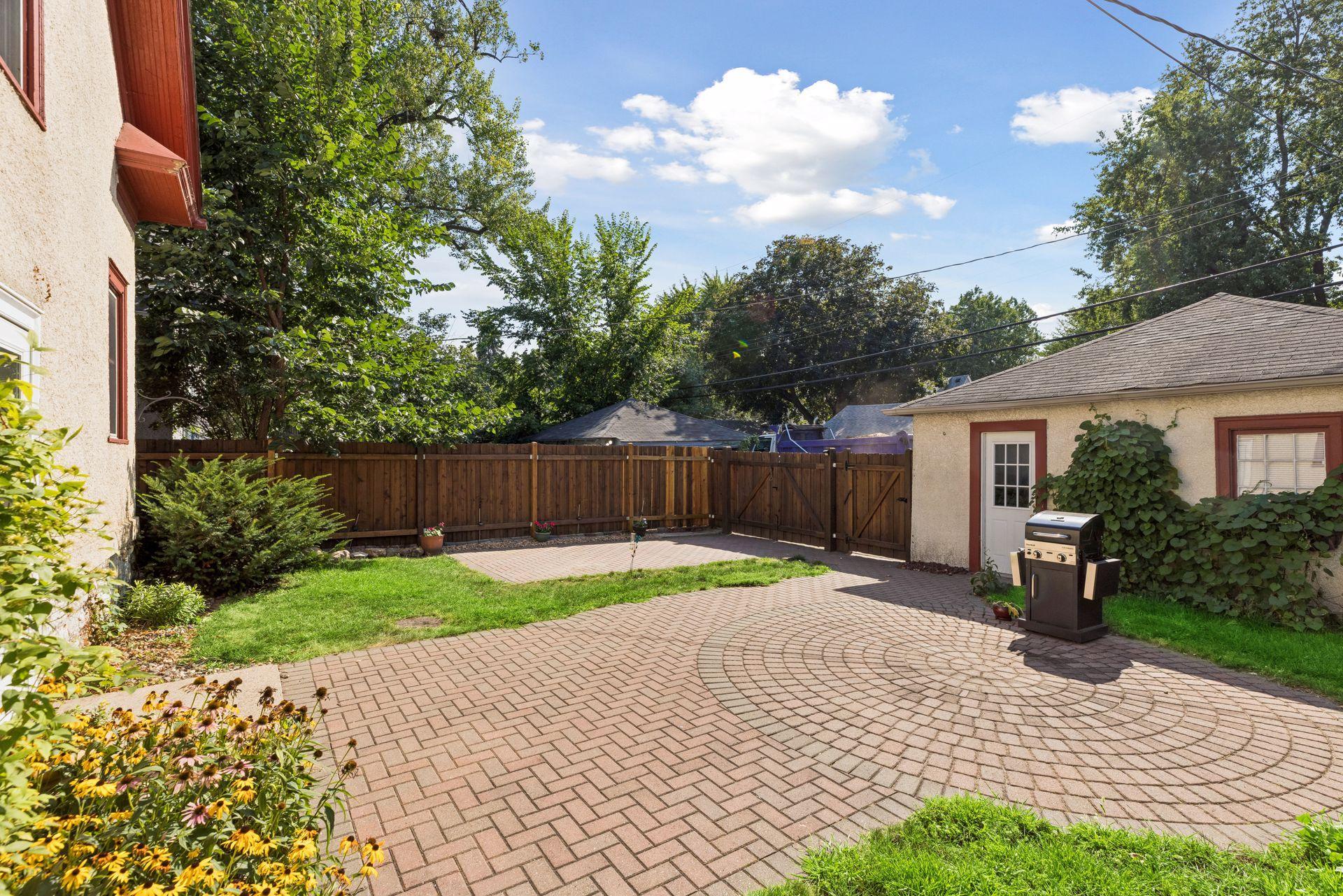 View of Residential at 4027 Penn Avenue, Minneapolis MN 55412, Minneapolis (42 of 43) - Mike Wilen | Minnesota Team Real Estate