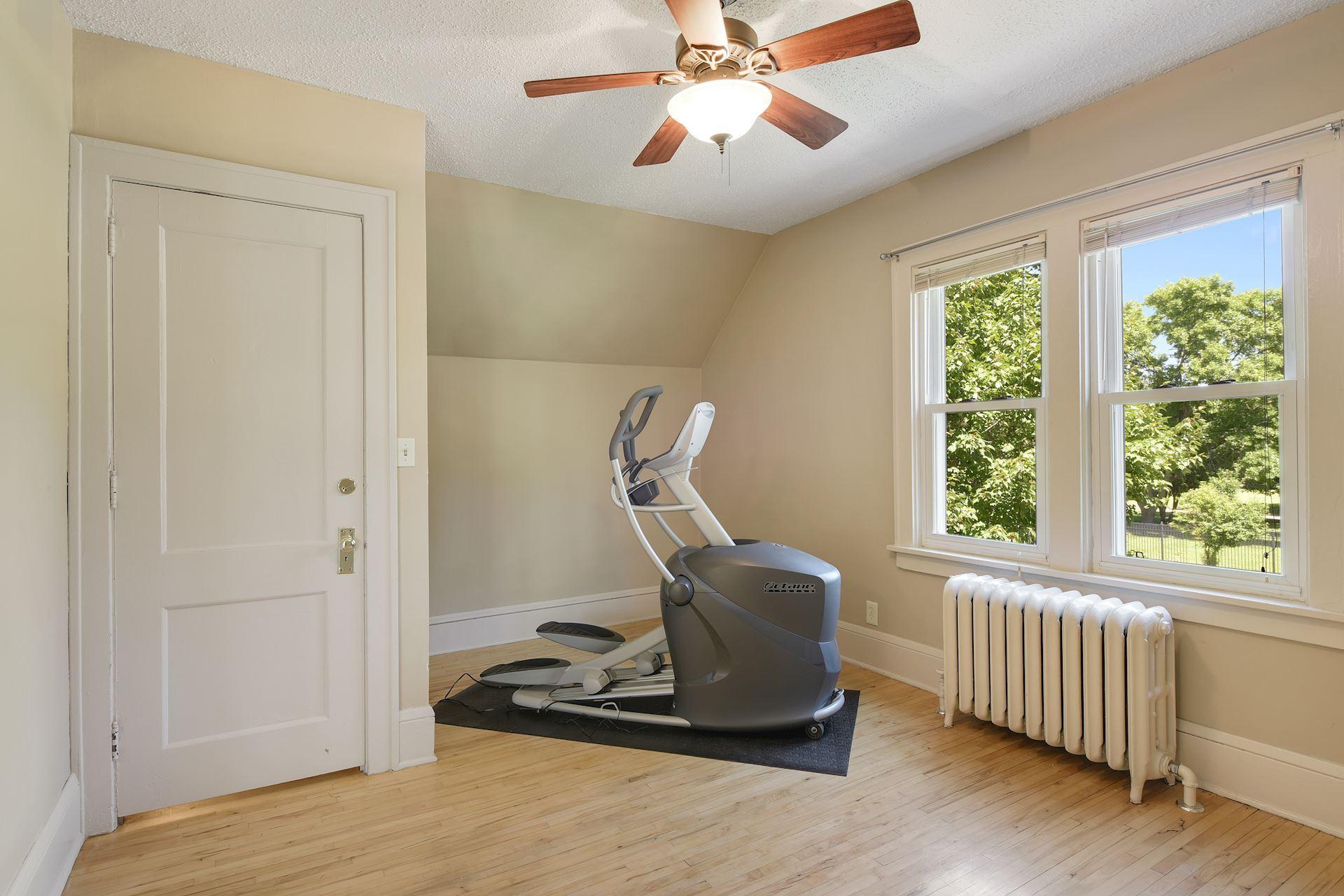 View of Residential at 4027 Penn Avenue, Minneapolis MN 55412, Minneapolis (29 of 43) - Mike Wilen | Minnesota Team Real Estate