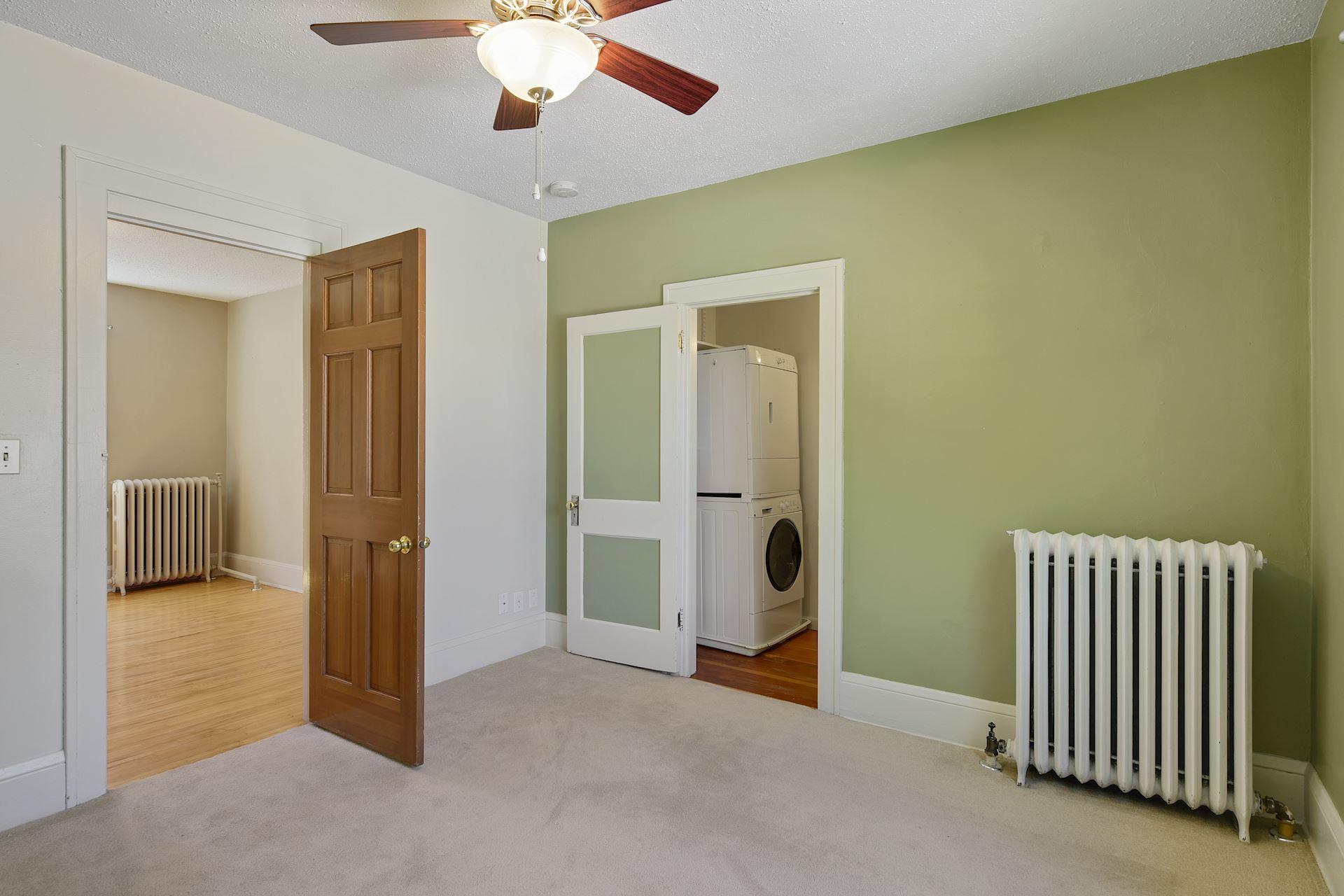 View of Residential at 4027 Penn Avenue, Minneapolis MN 55412, Minneapolis (28 of 43) - Mike Wilen | Minnesota Team Real Estate